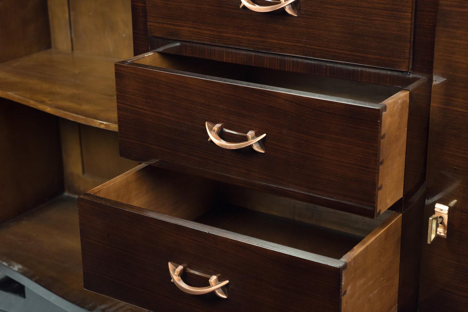 Français Enfilade Art Déco en cuivre, années 1940 en vente