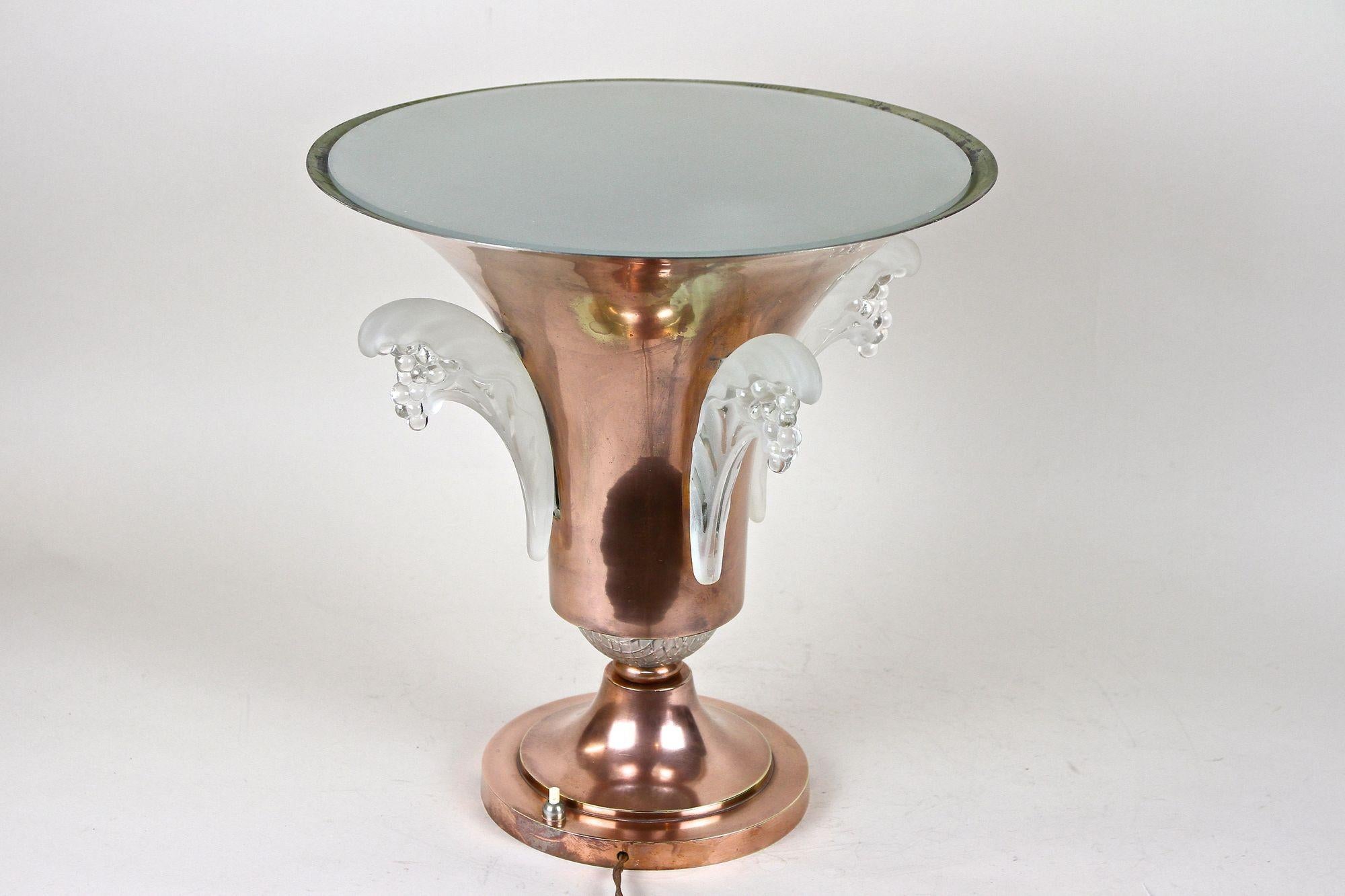 Art Deco Copper Table Lamp with Lalique Glass Elements, France, circa 1925 For Sale 6
