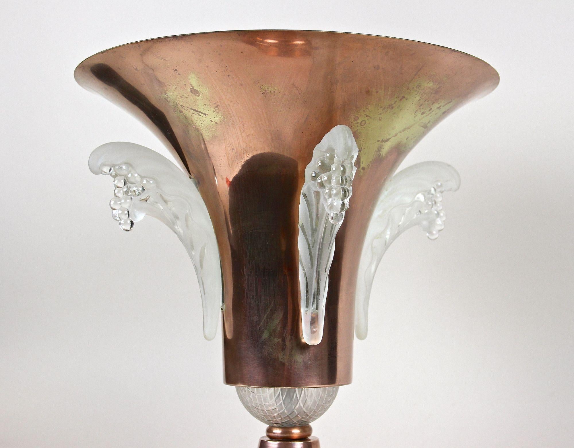 Art Deco Copper Table Lamp with Lalique Glass Elements, France, circa 1925 For Sale 10