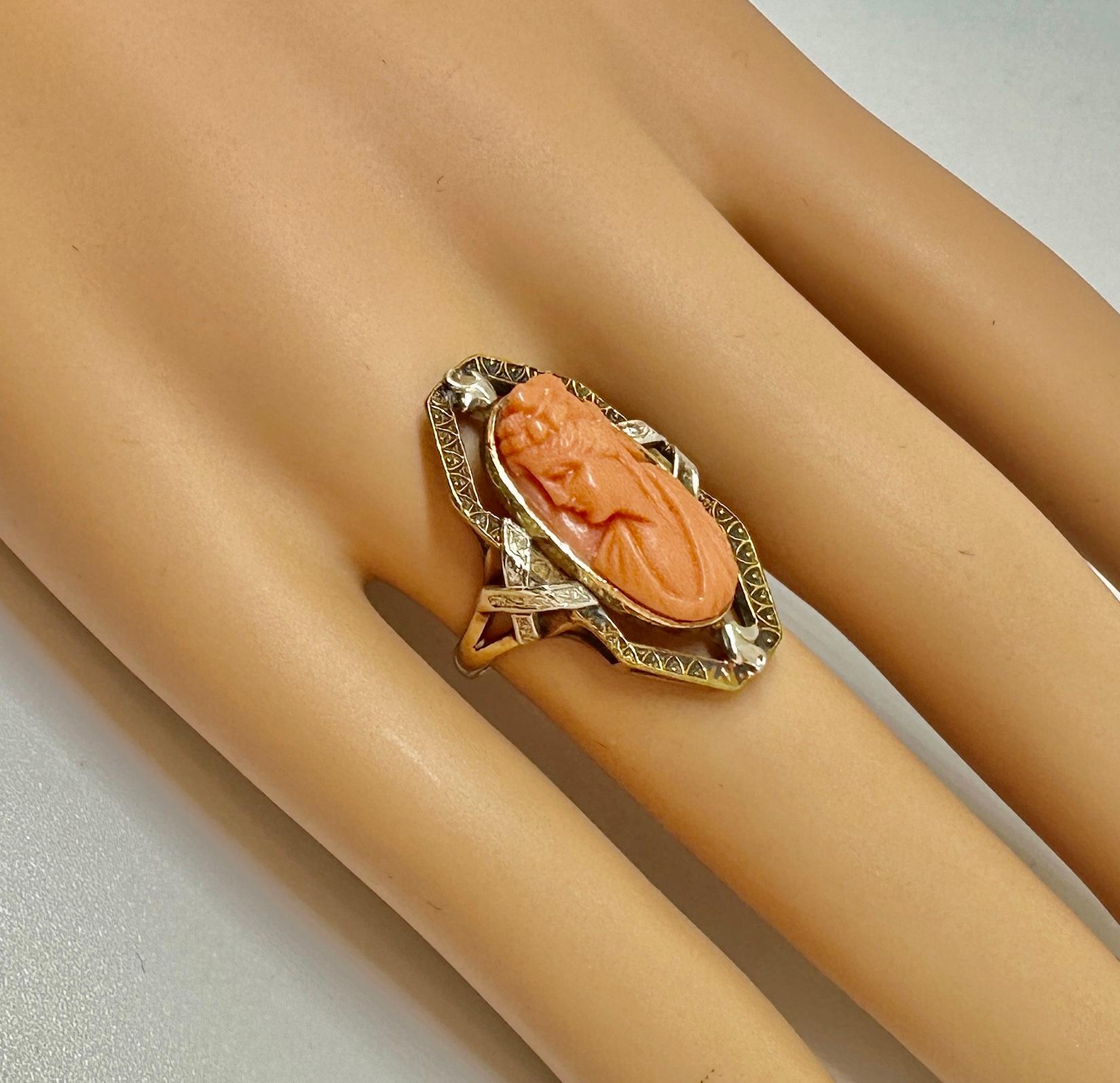 Bague déesse féminine camée Art Déco en or blanc et jaune antique néoclassique en vente 1
