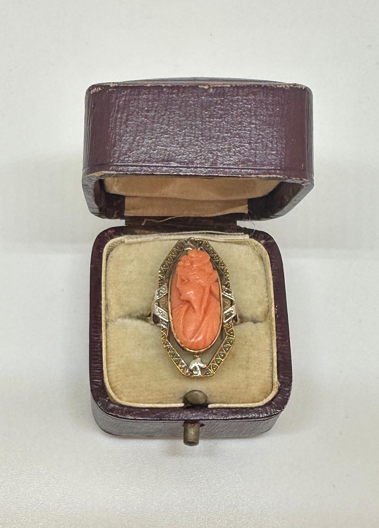 Bague déesse féminine camée Art Déco en or blanc et jaune antique néoclassique en vente 2