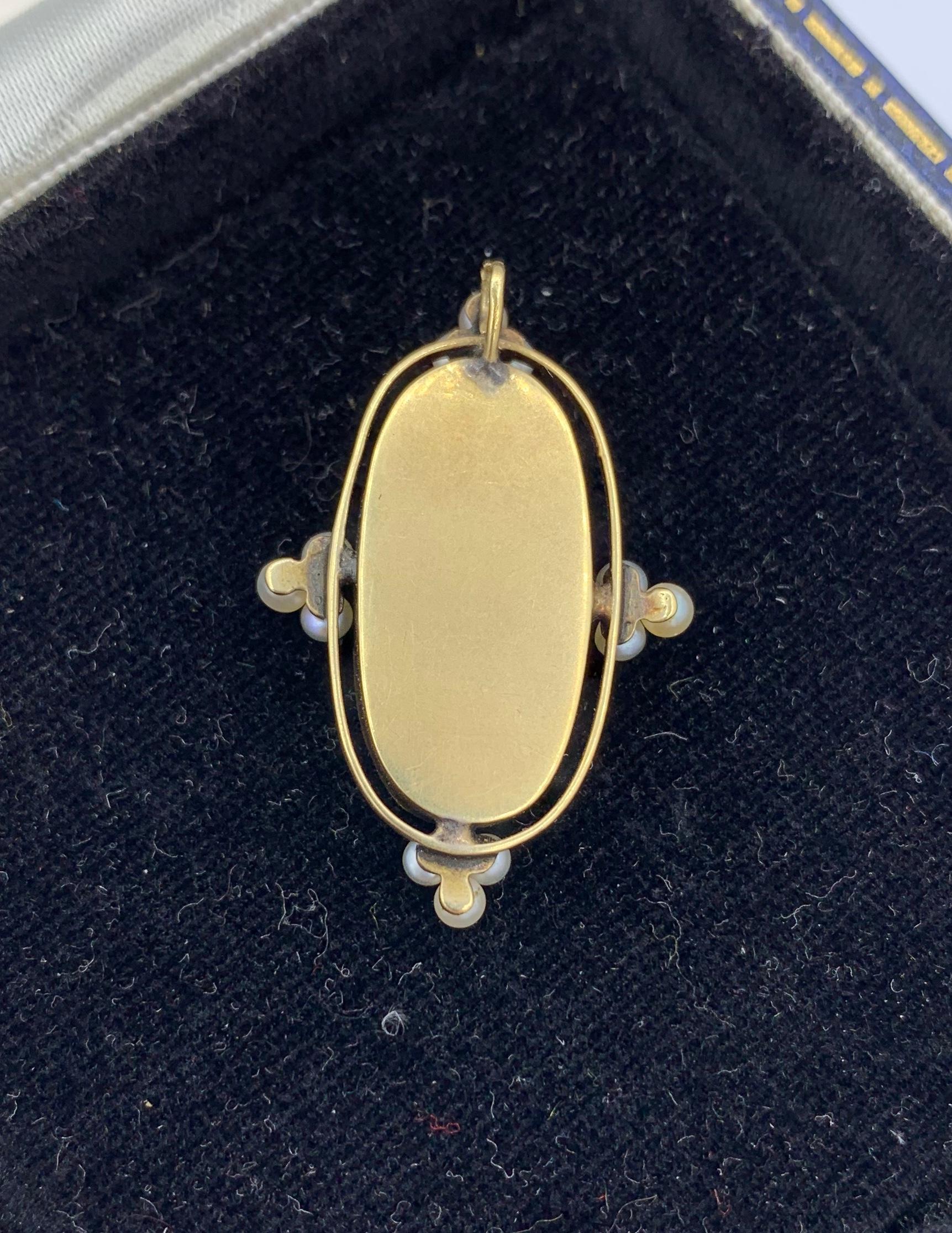 Art Deco Coral Cameo Pendant Necklace Gold Pearl Neoclassical Goddess Woman For Sale 1
