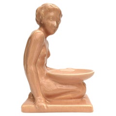 Figure féminine en céramique émaillée craquelée Art Déco, vers 1930