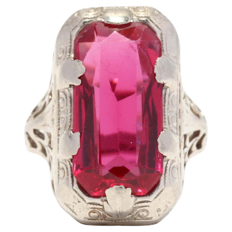 Rectangle Ruby and Diamond Ring For Sale at 1stDibs