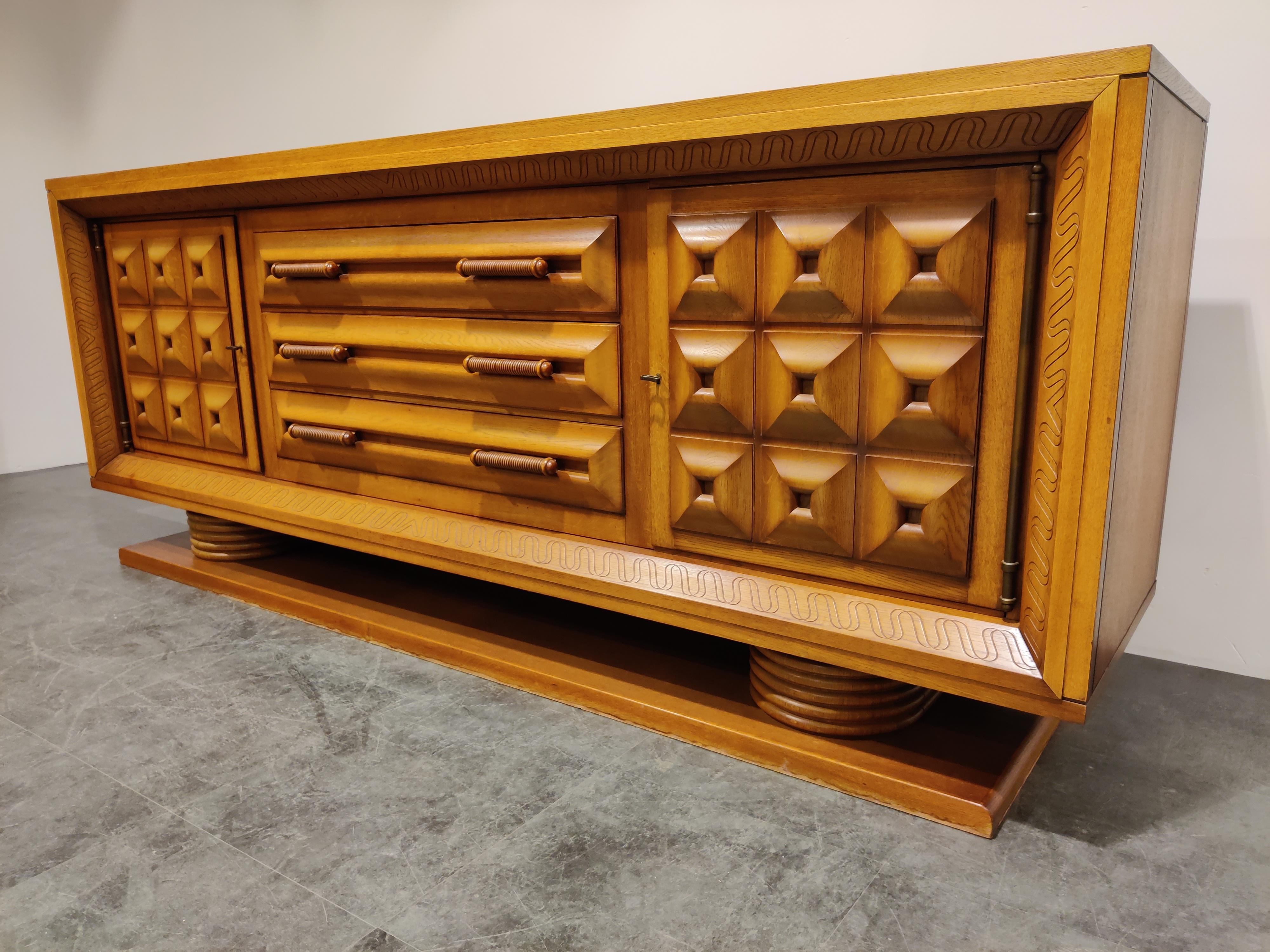 Art Deco Credenza by Charles Dudouyt, 1940s In Good Condition In Leuven, Vlaams Gewest