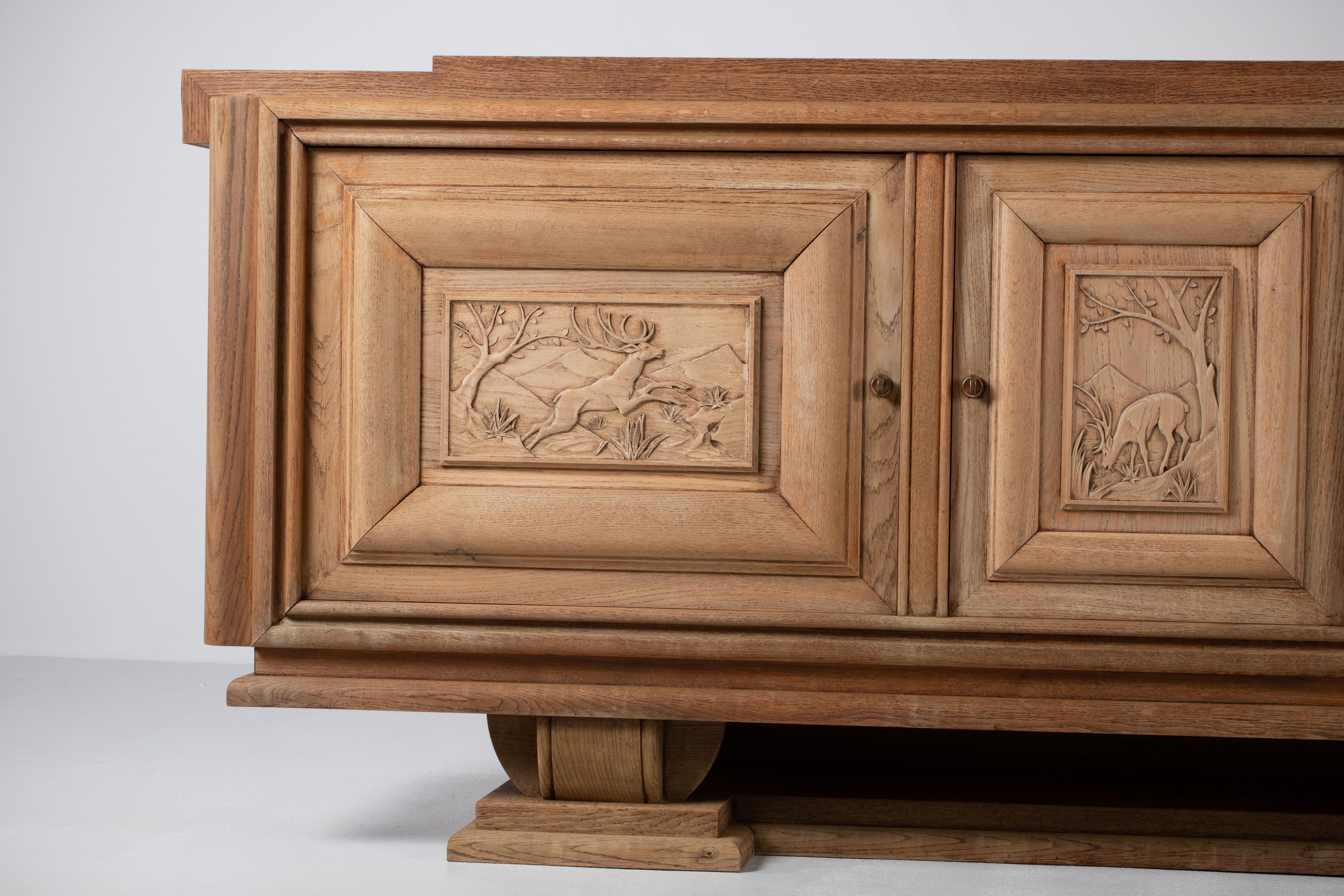 Art Deco Credenza in Solid Oak, Rustic, France, 1940s For Sale 1