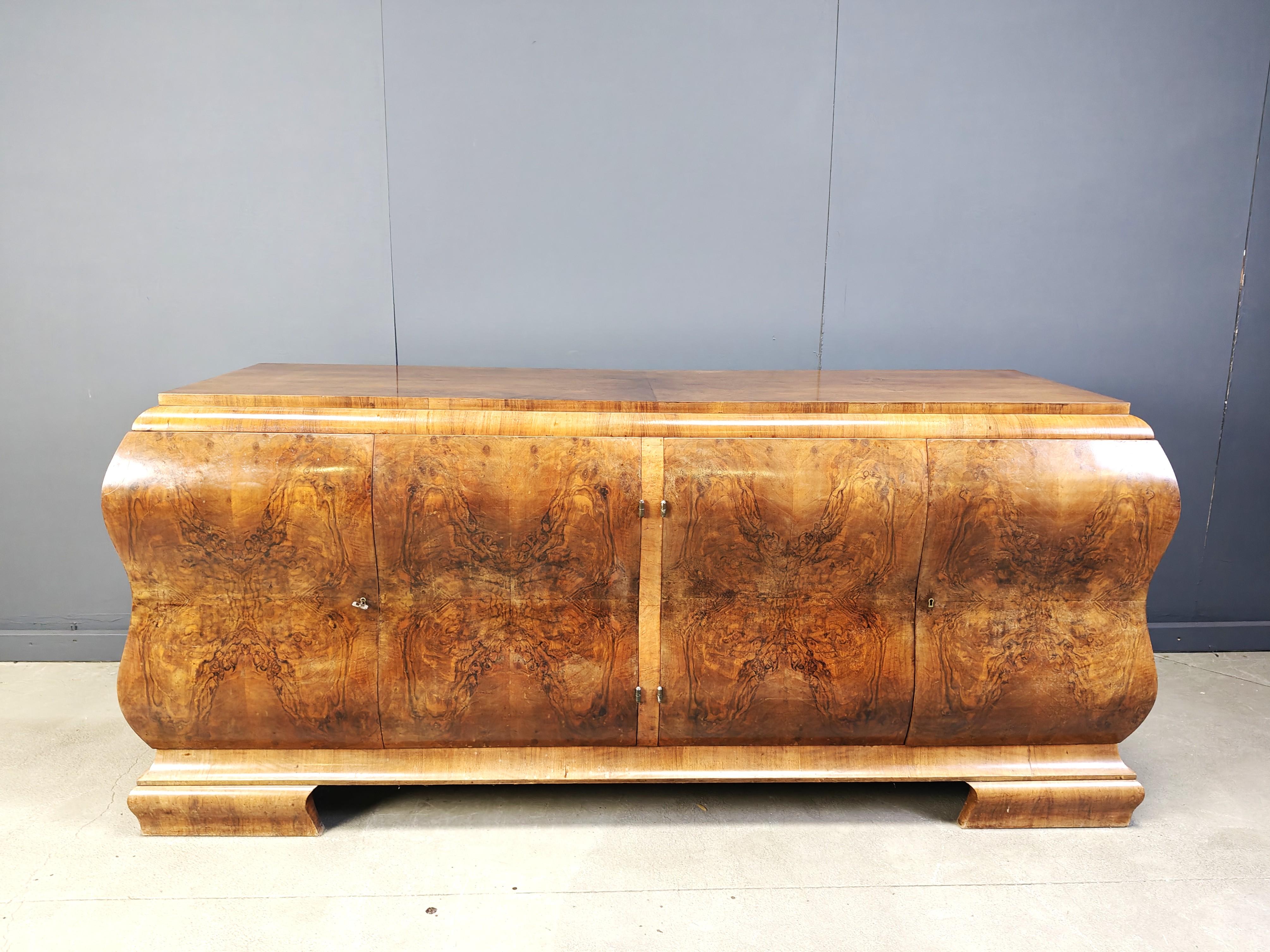 Aparador Art decó en nogal burl, años 30 en venta 2