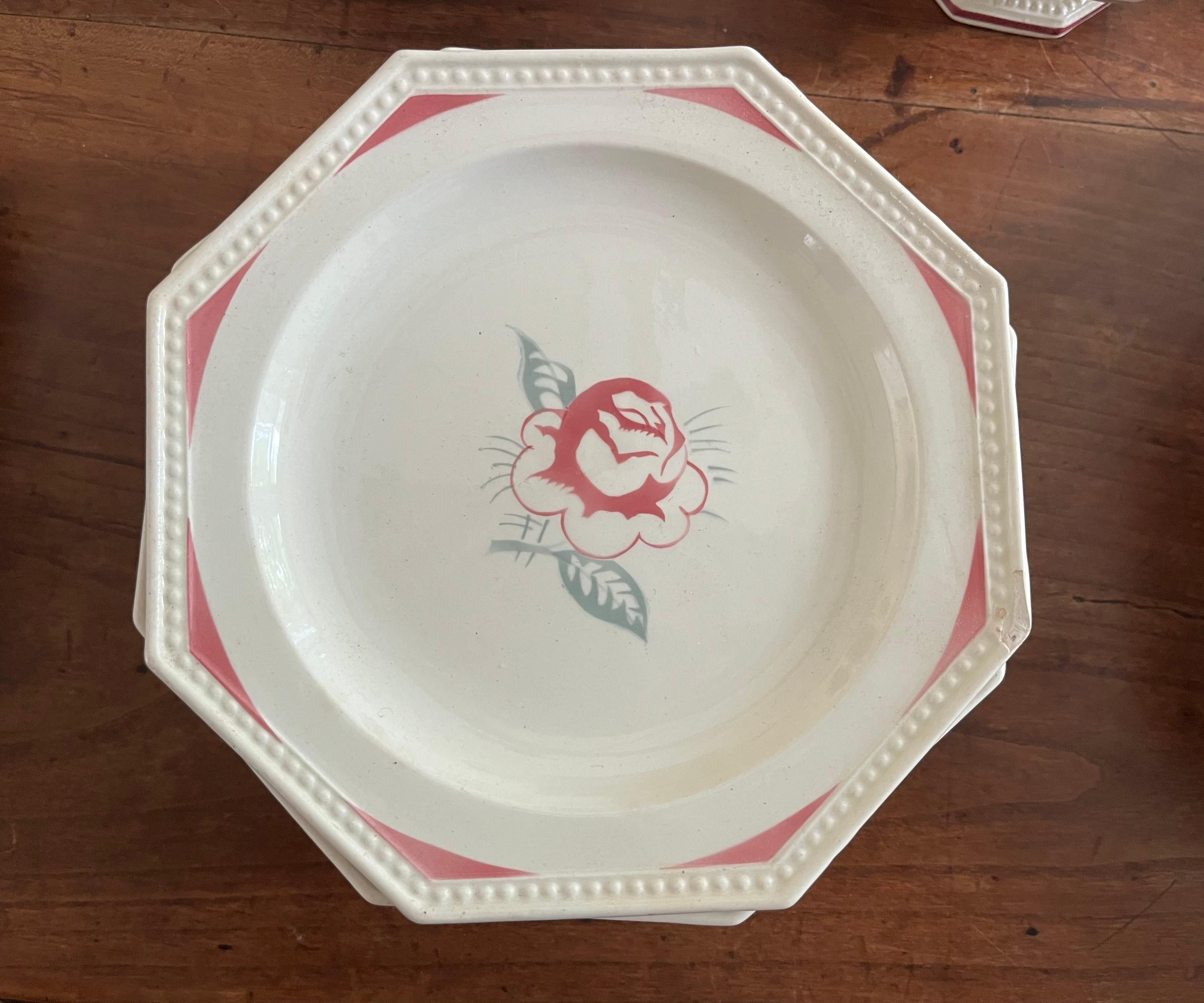 Vajilla Art Déco de loza Creil et Montereau de 43 piezas en venta 6