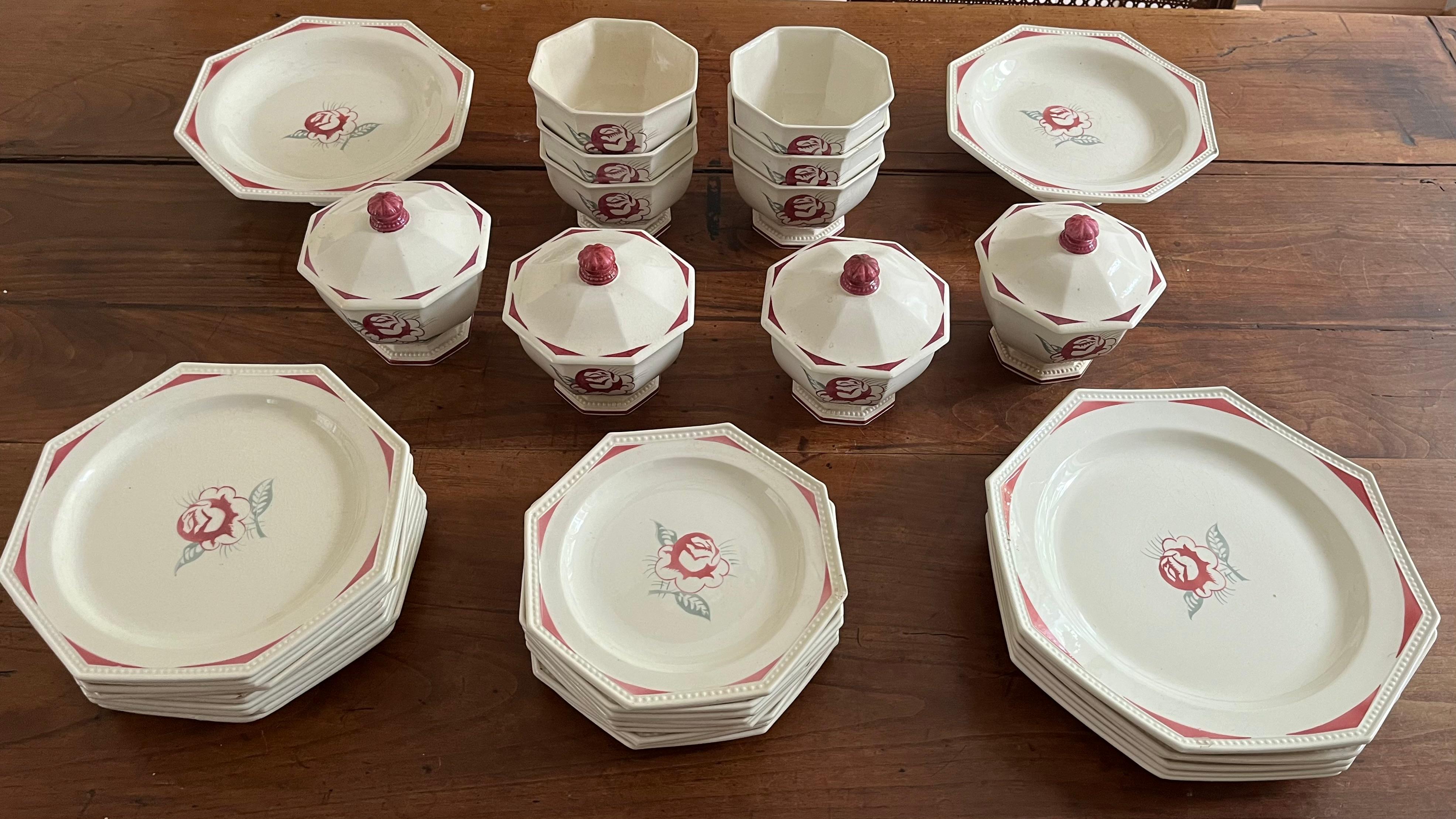 Vajilla Art Déco de loza Creil et Montereau de 43 piezas en venta 11