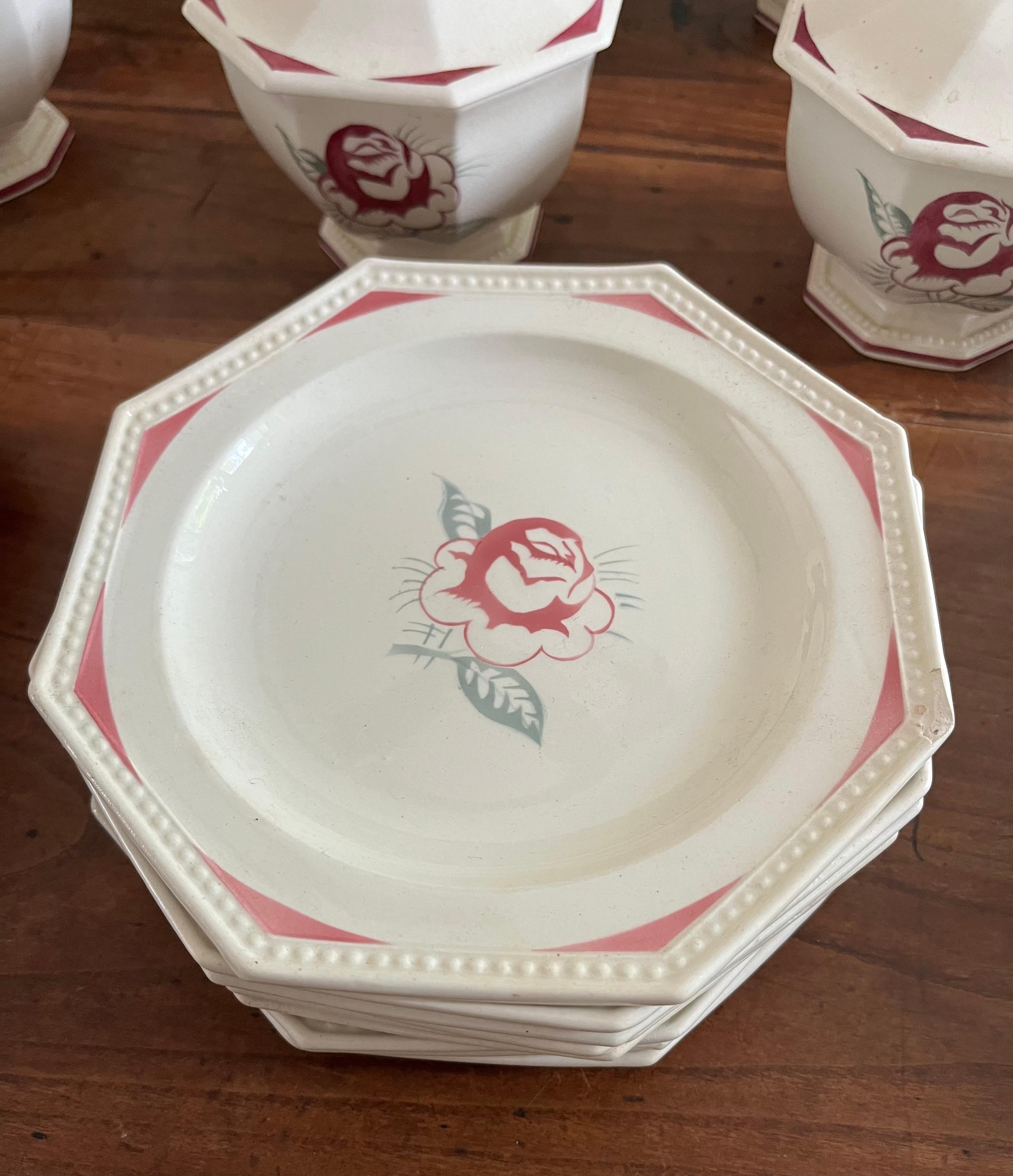 Vajilla Art Déco de loza Creil et Montereau de 43 piezas Francés en venta