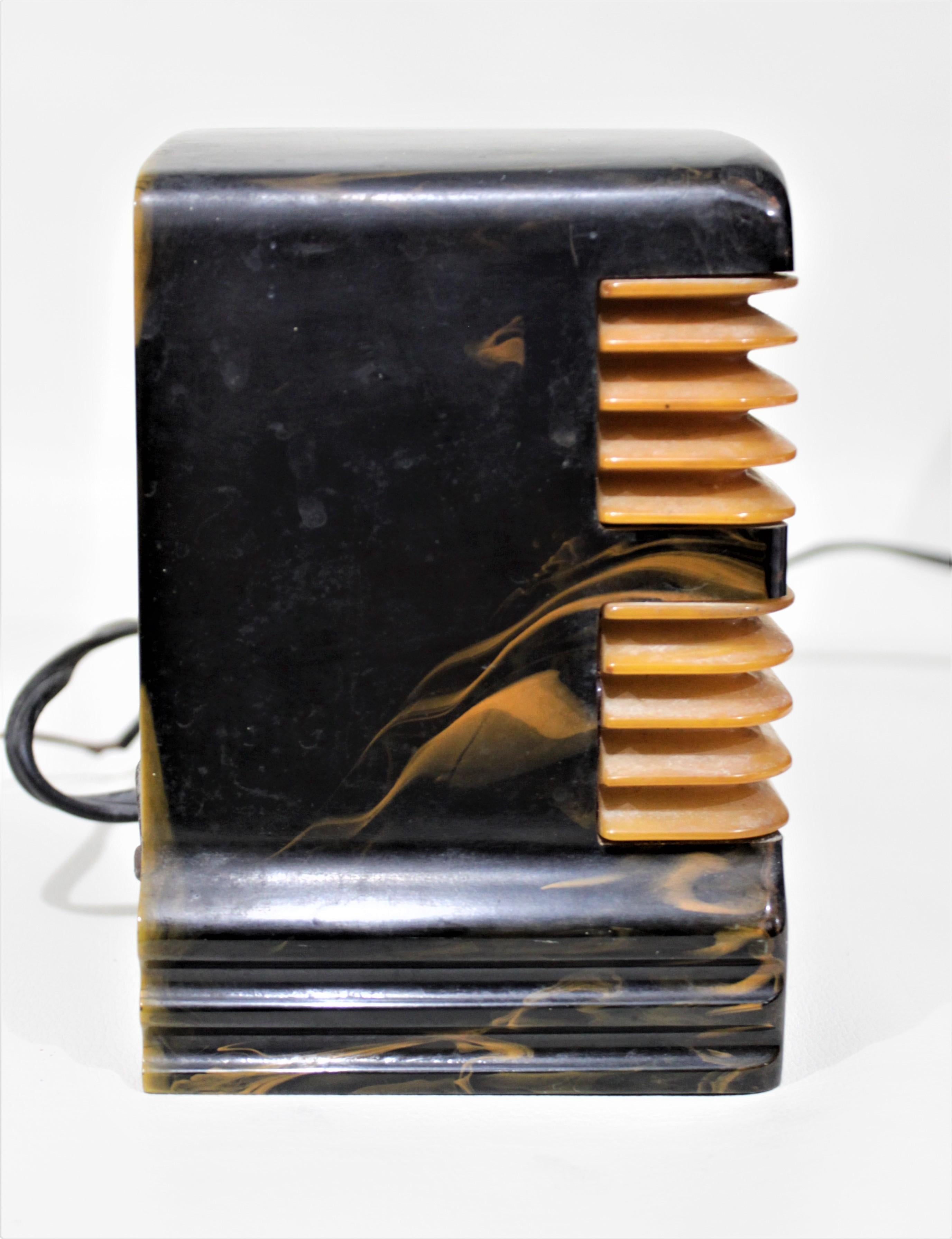 Art Deco Crosley Model G-1465 Black & Butterscotch Marbleized Catalin Radio 4