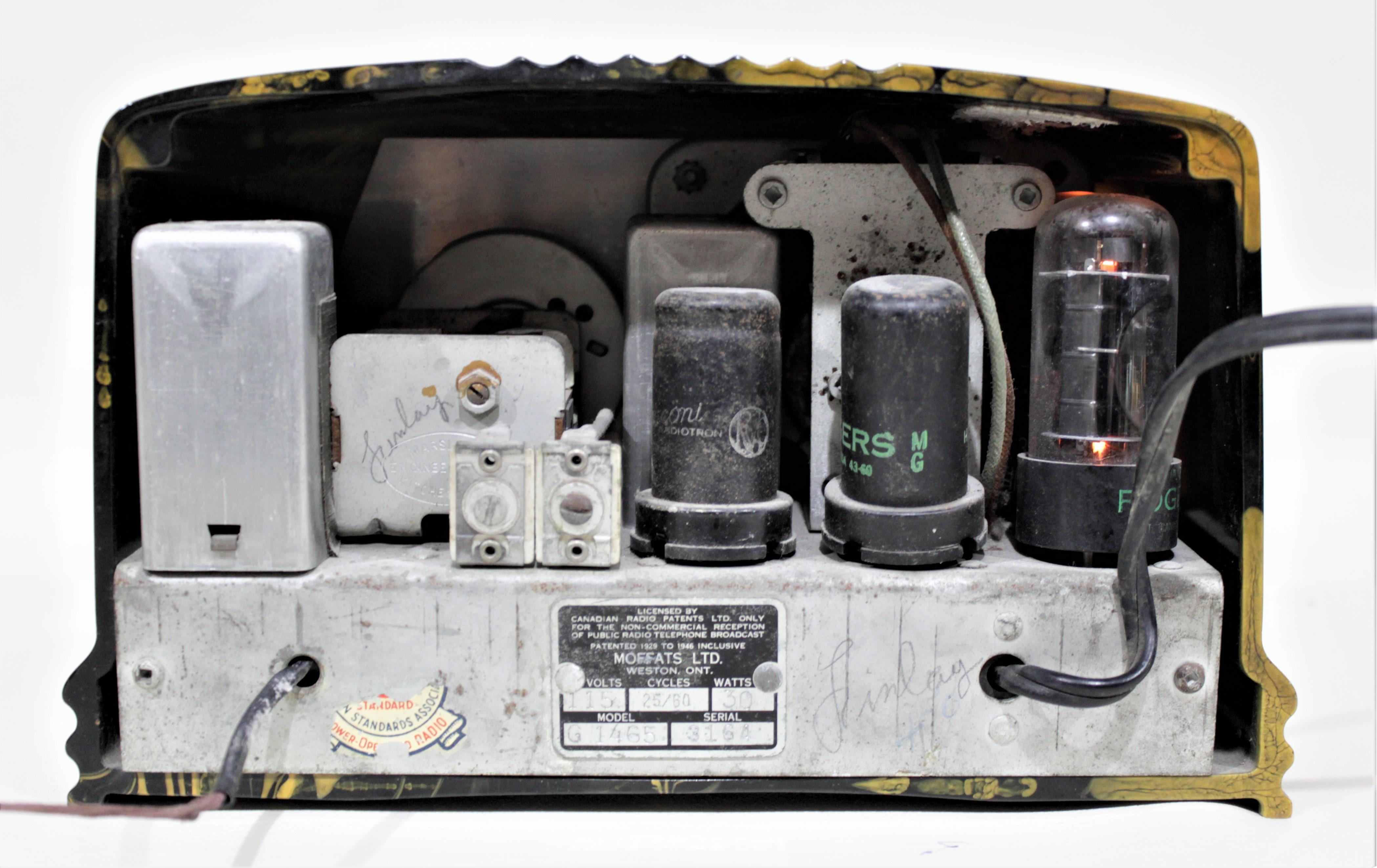 Metal Art Deco Crosley Model G-1465 Black & Butterscotch Marbleized Catalin Radio