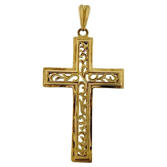 Art Deco Cross in 18kt Yellow Gold Openwork Decorated For Sale