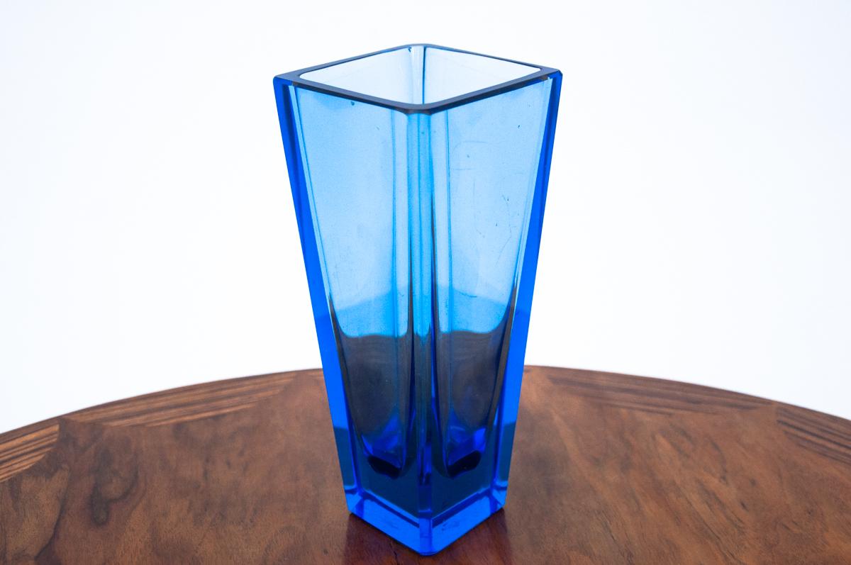 Blaue Kristallvase im Art-déco-Stil von Moser, 1930/40er Jahre (Mitte des 20. Jahrhunderts) im Angebot