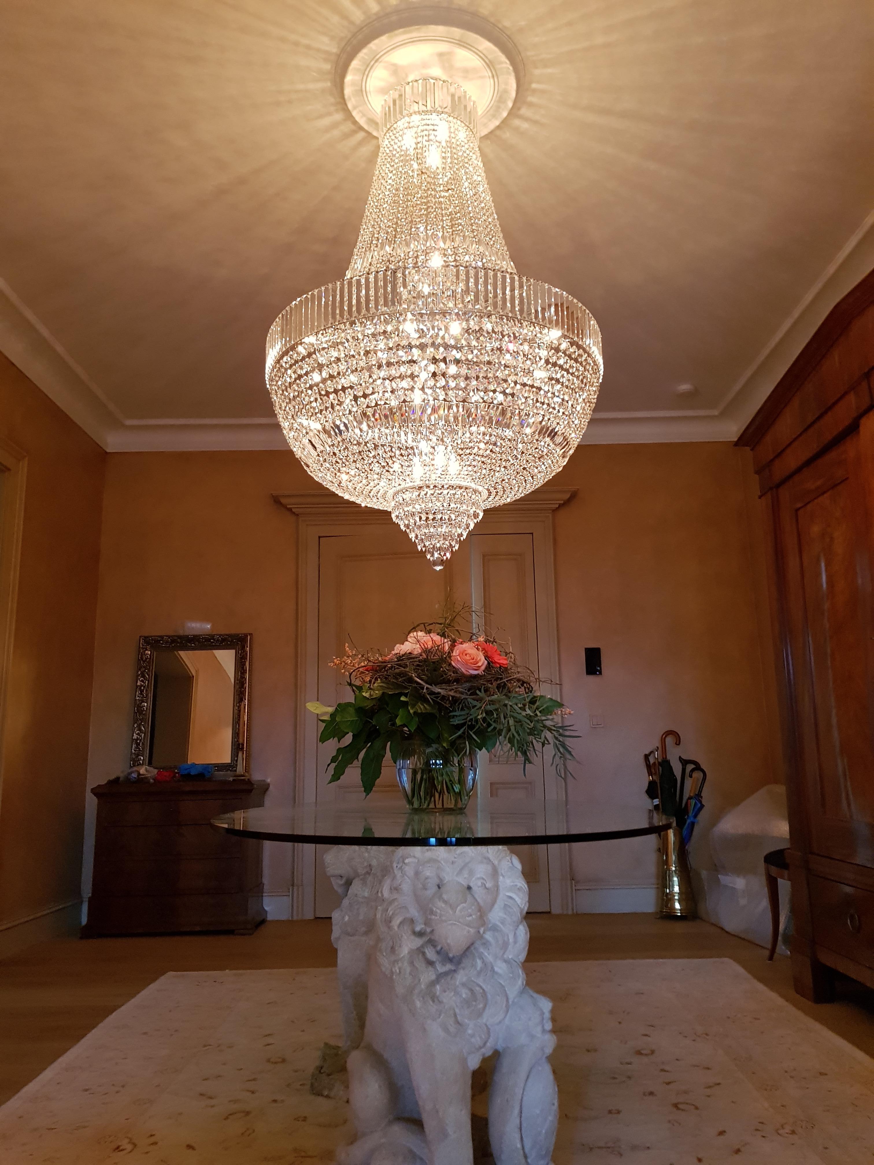 Lustre de style Art Déco en cristal Empire Sac a Pearl Palace Lamp Chrome en vente 9
