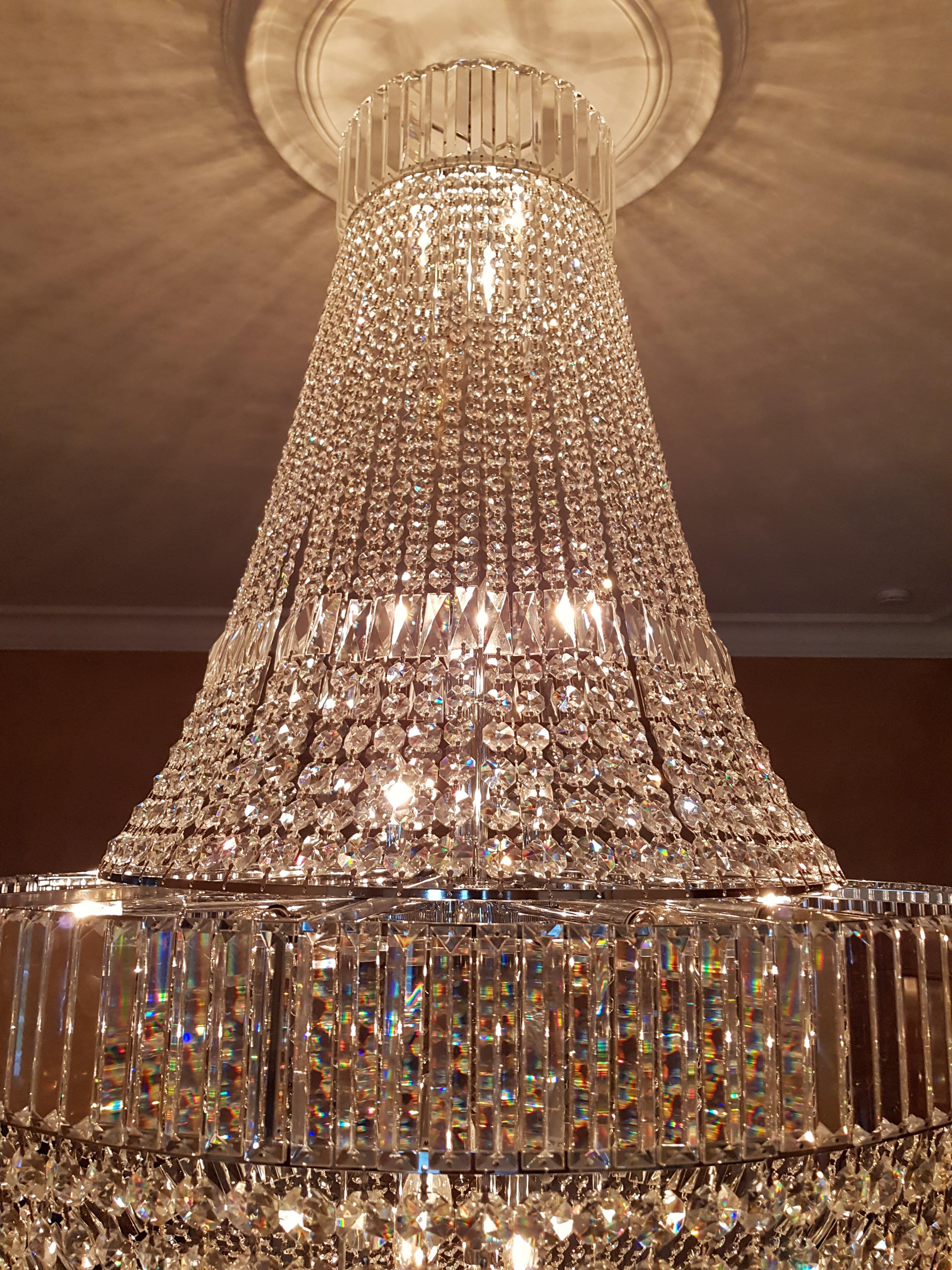 Art Deco Kristall-Kronleuchter Empire Sac a Perlen-Palastlampe Chrom (21. Jahrhundert und zeitgenössisch) im Angebot