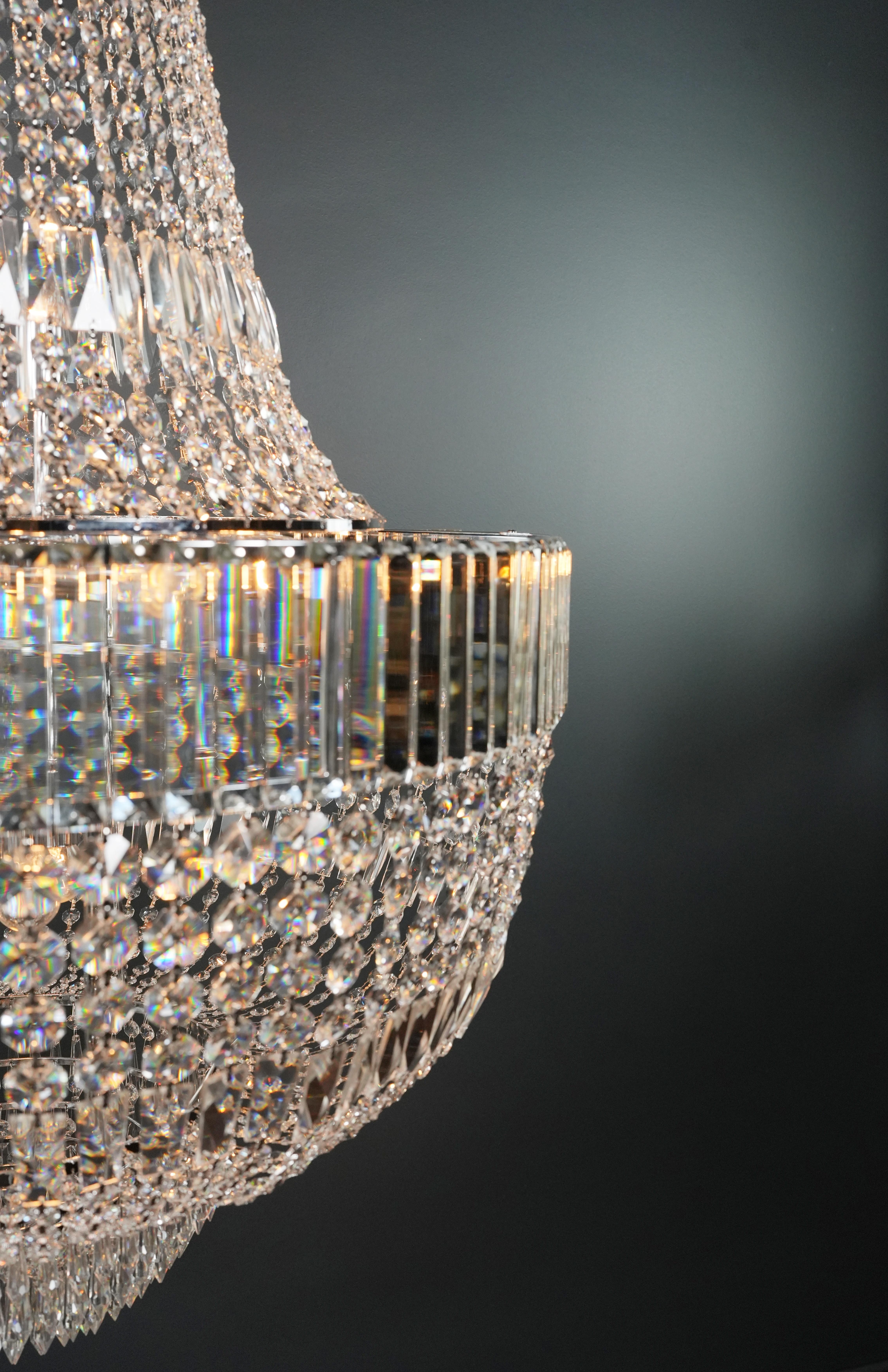 Kristall-Kronleuchter Empire Sac a Perlen-Palastlampe Chrom im Art déco-Stil im Angebot 2