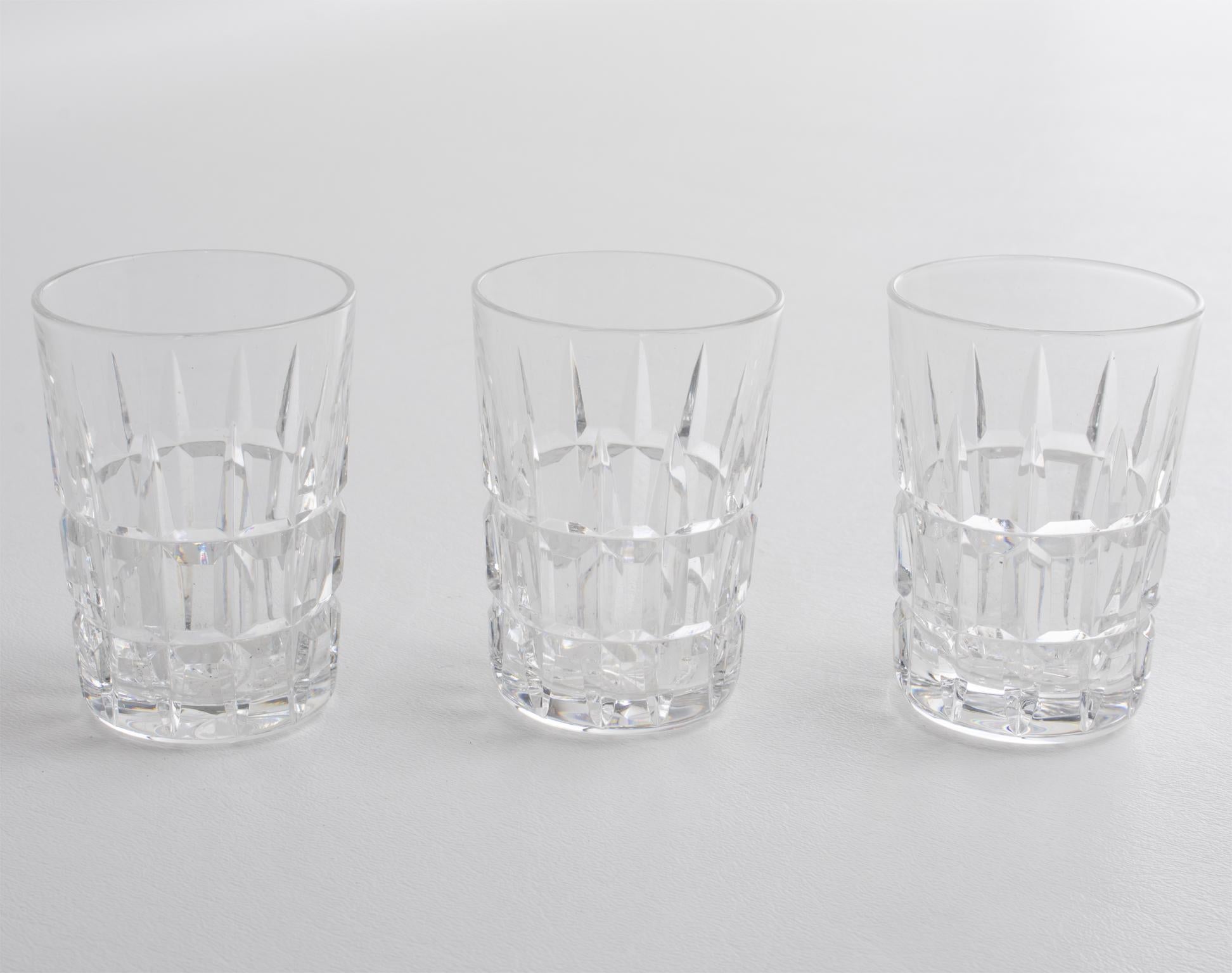 Copas cordiales o vasos de chupito de cristal Art Déco de St. Louis Crystal, 6 piezas Cristal en venta