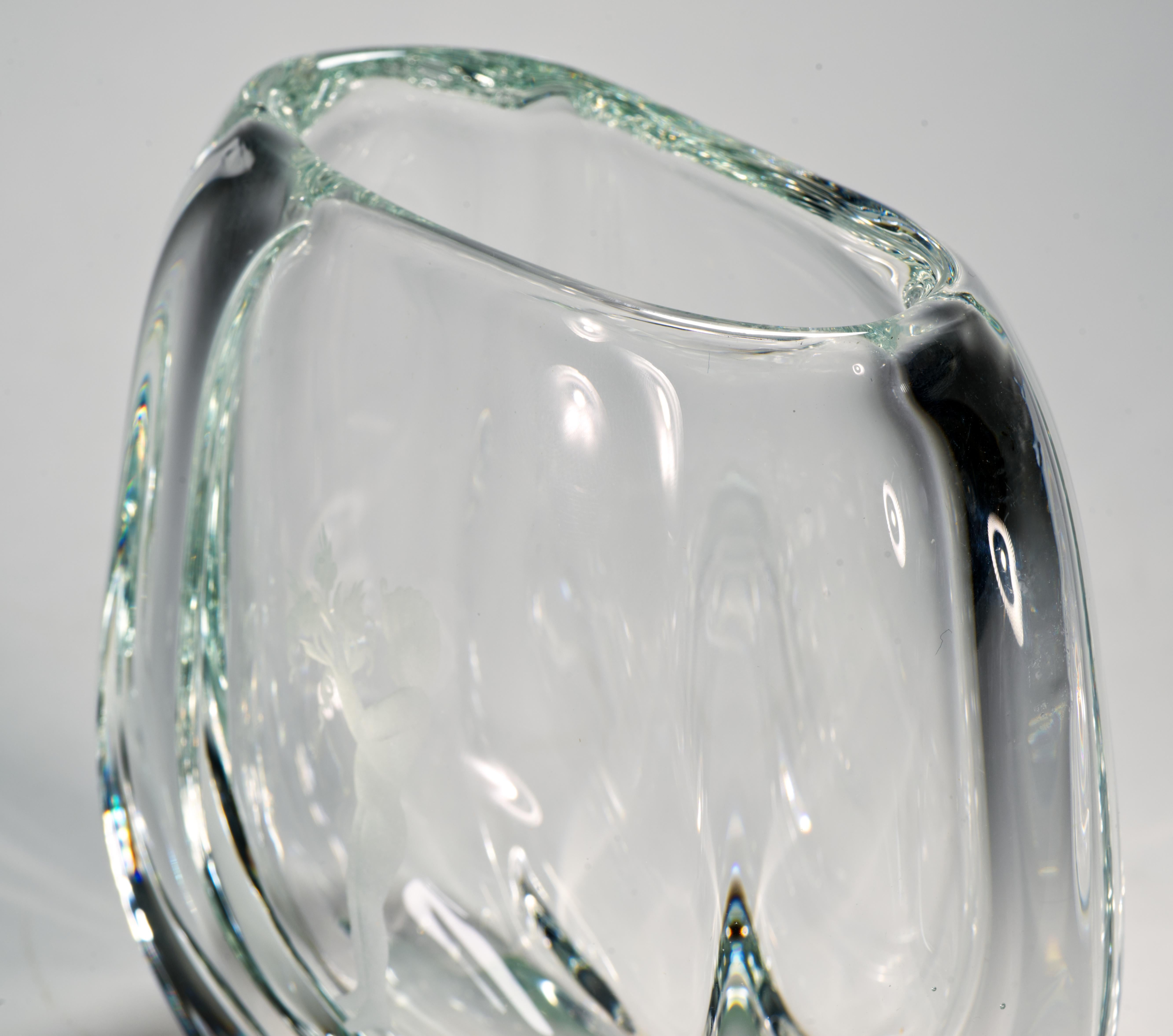 Art Deco Kristall Vase mit Gravur von Johansfors Schweden im Angebot 1