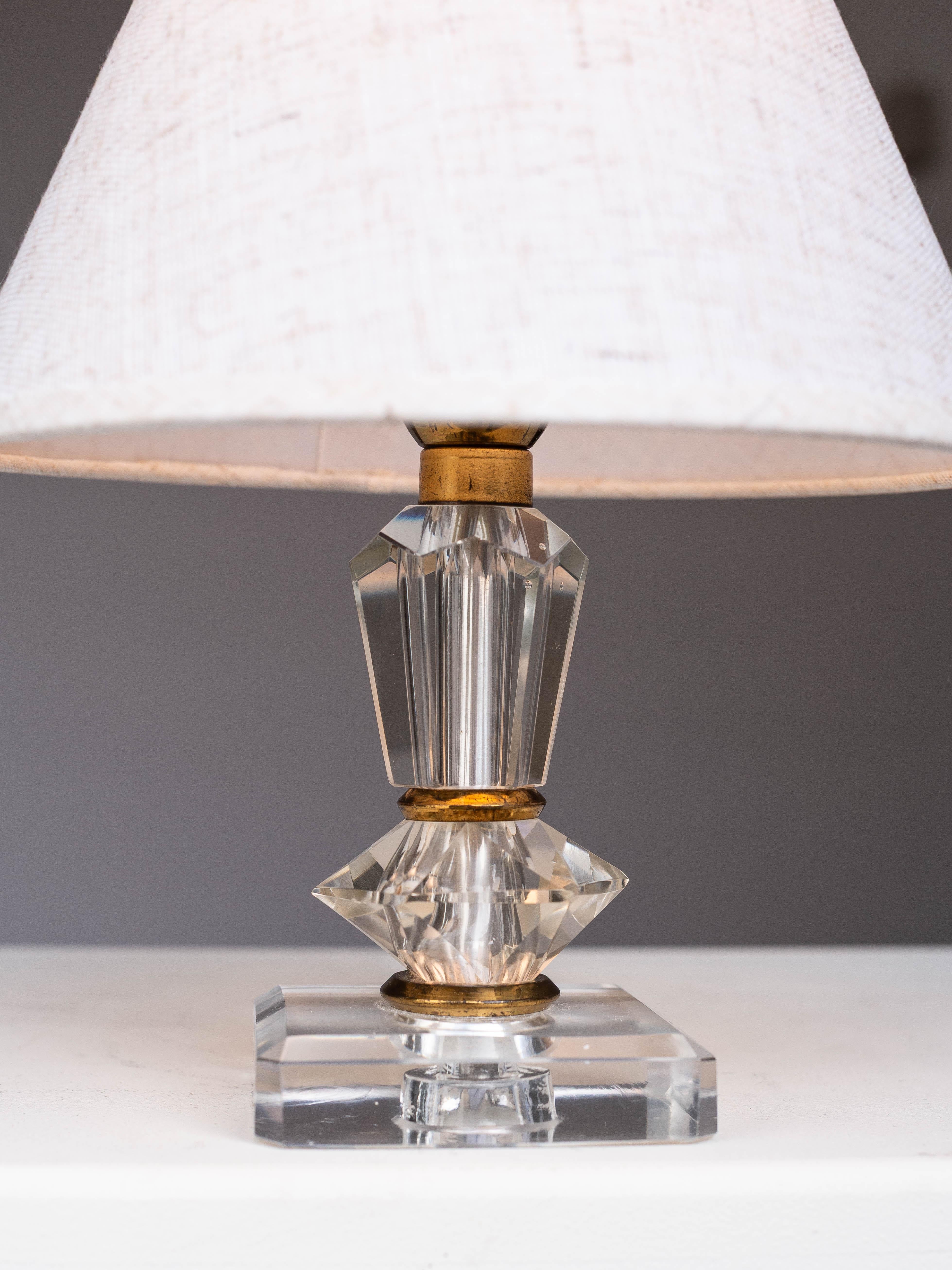Faceted Art Deco Crystal Table Lamp - Hollywood Regency - France 1940s For Sale