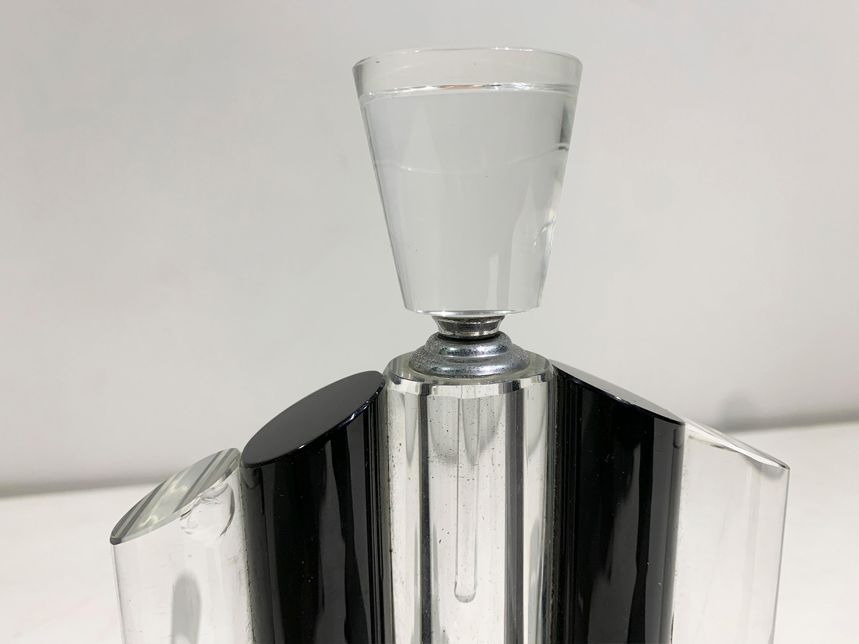 Bottiglia di profumo Art Deco in cristallo, trasparente e nero, 1920 circa in vendita 3