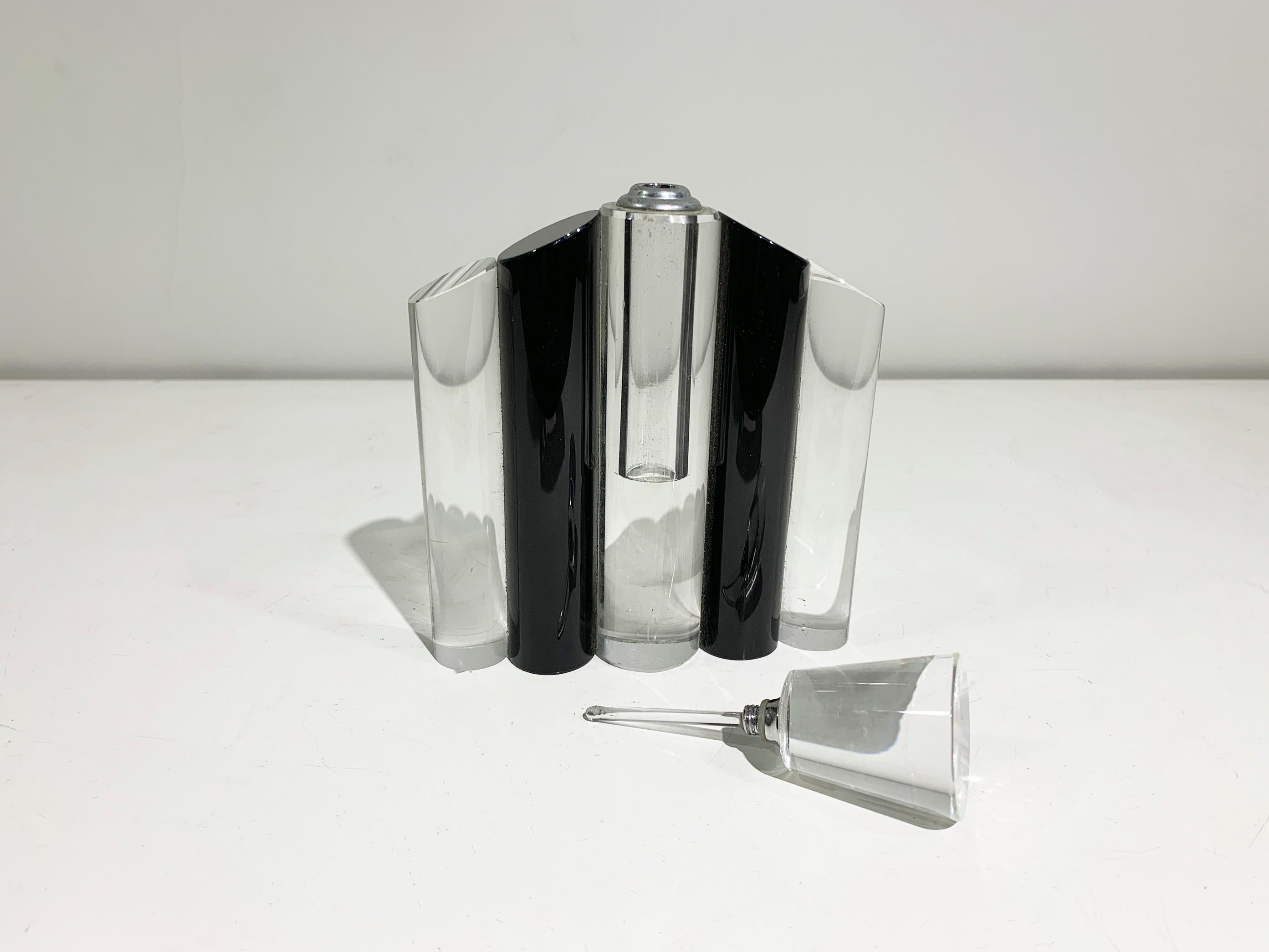 Francese Bottiglia di profumo Art Deco in cristallo, trasparente e nero, 1920 circa in vendita