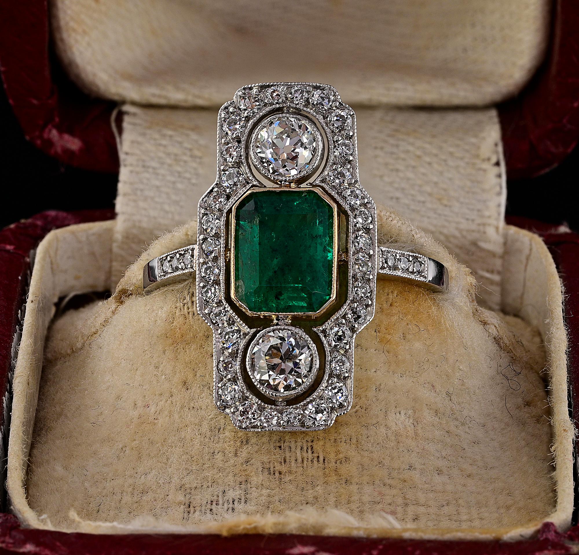 Emerald Cut Art Deco Ct 1.32 Colombian Emerald Diamond Platinum Ring For Sale
