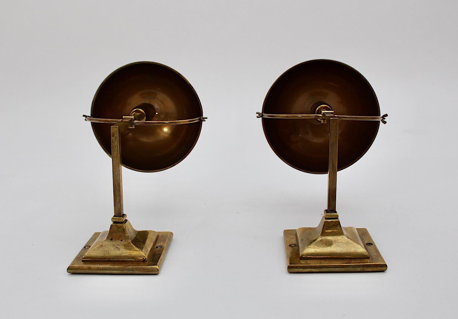 Modern Brass Sconces Tischlampen Dome Shade Paar 2000s  (21. Jahrhundert und zeitgenössisch) im Angebot