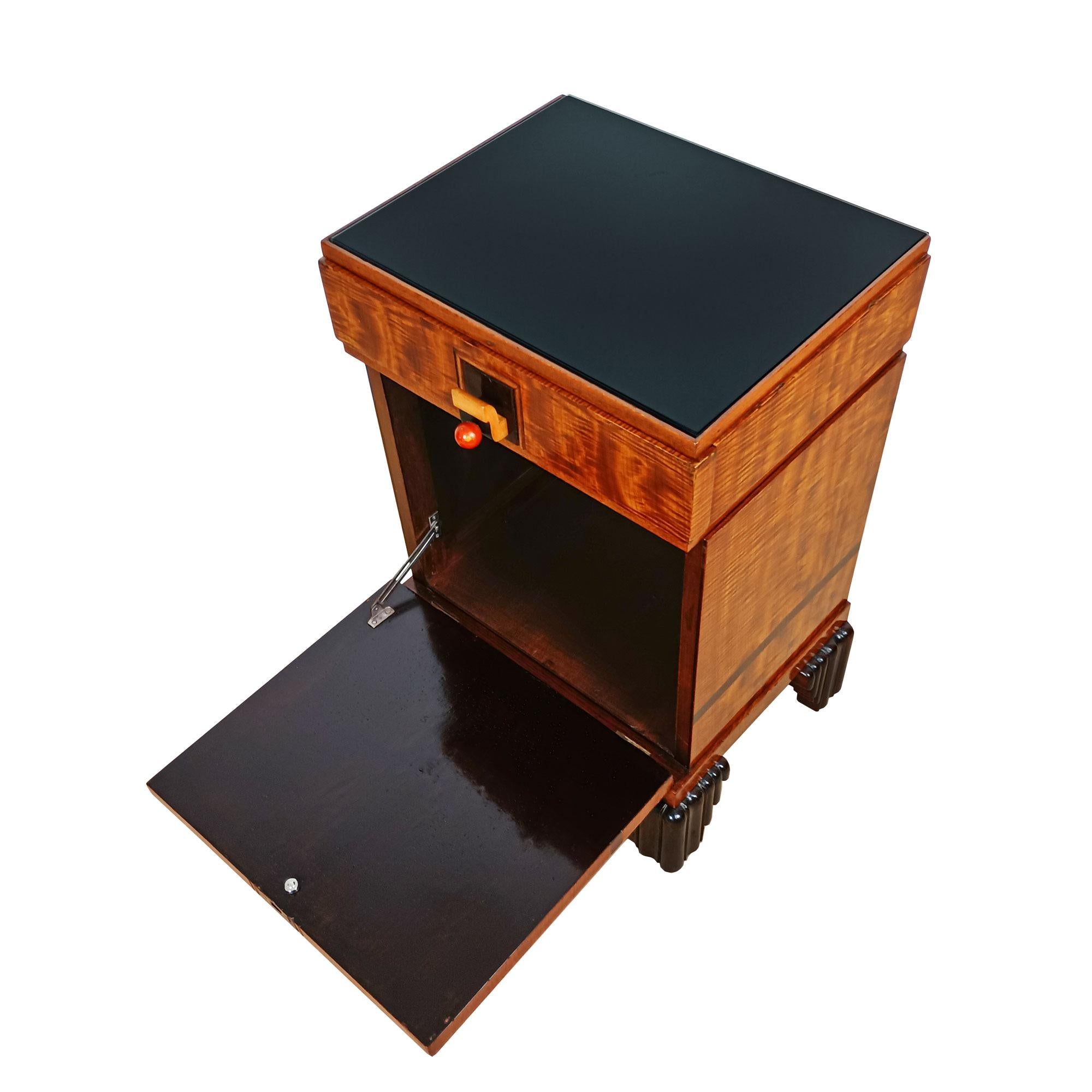Art Deco cubist bedside table – Barcelona 1925-30 In Good Condition In Girona, ES