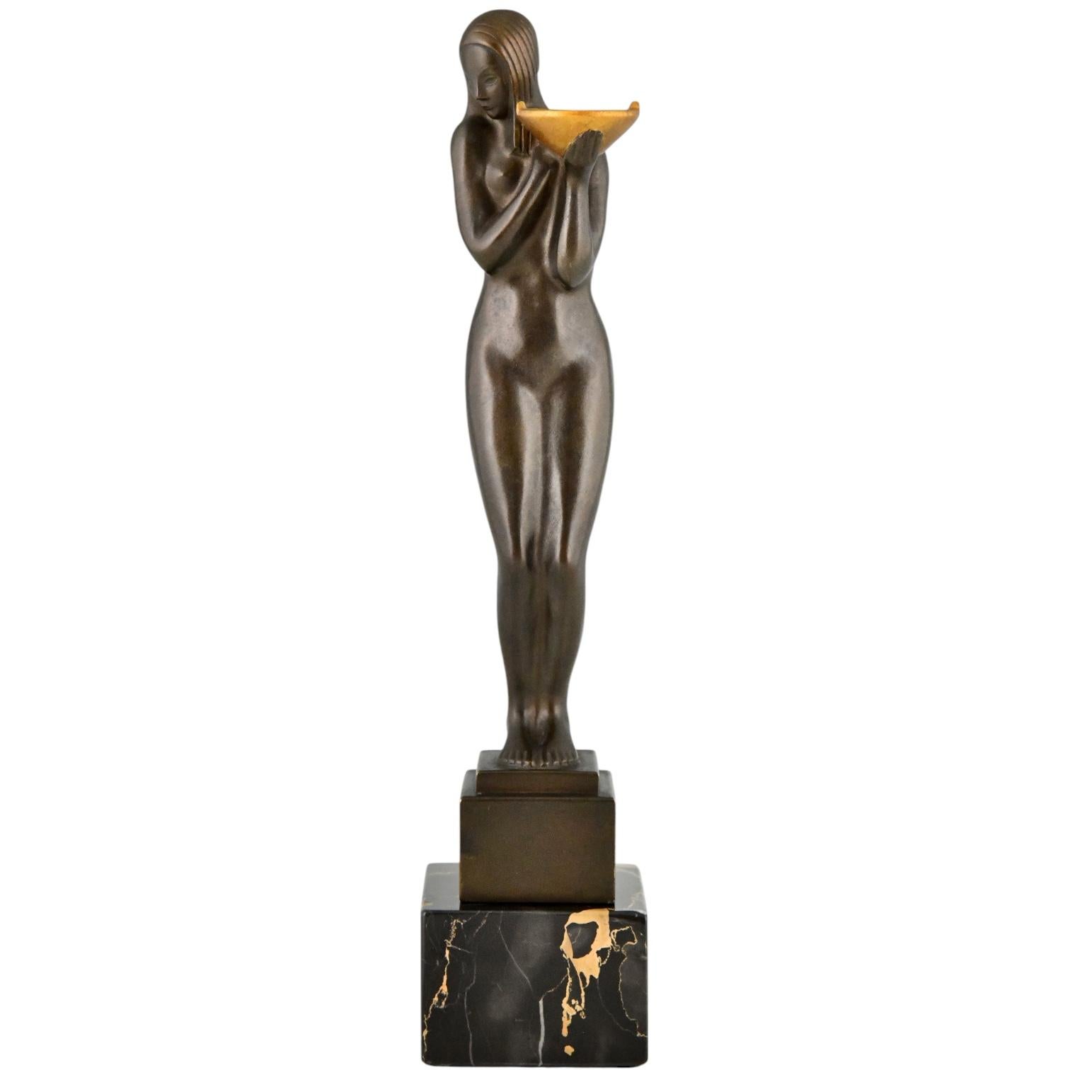 Scultura cubista in bronzo con vassoio di F. Guiraud Francia 1925 in vendita 1