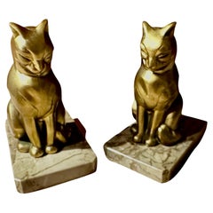 Art Deco Kubistische Katze Buchstützen Paar von Künstler Franjou