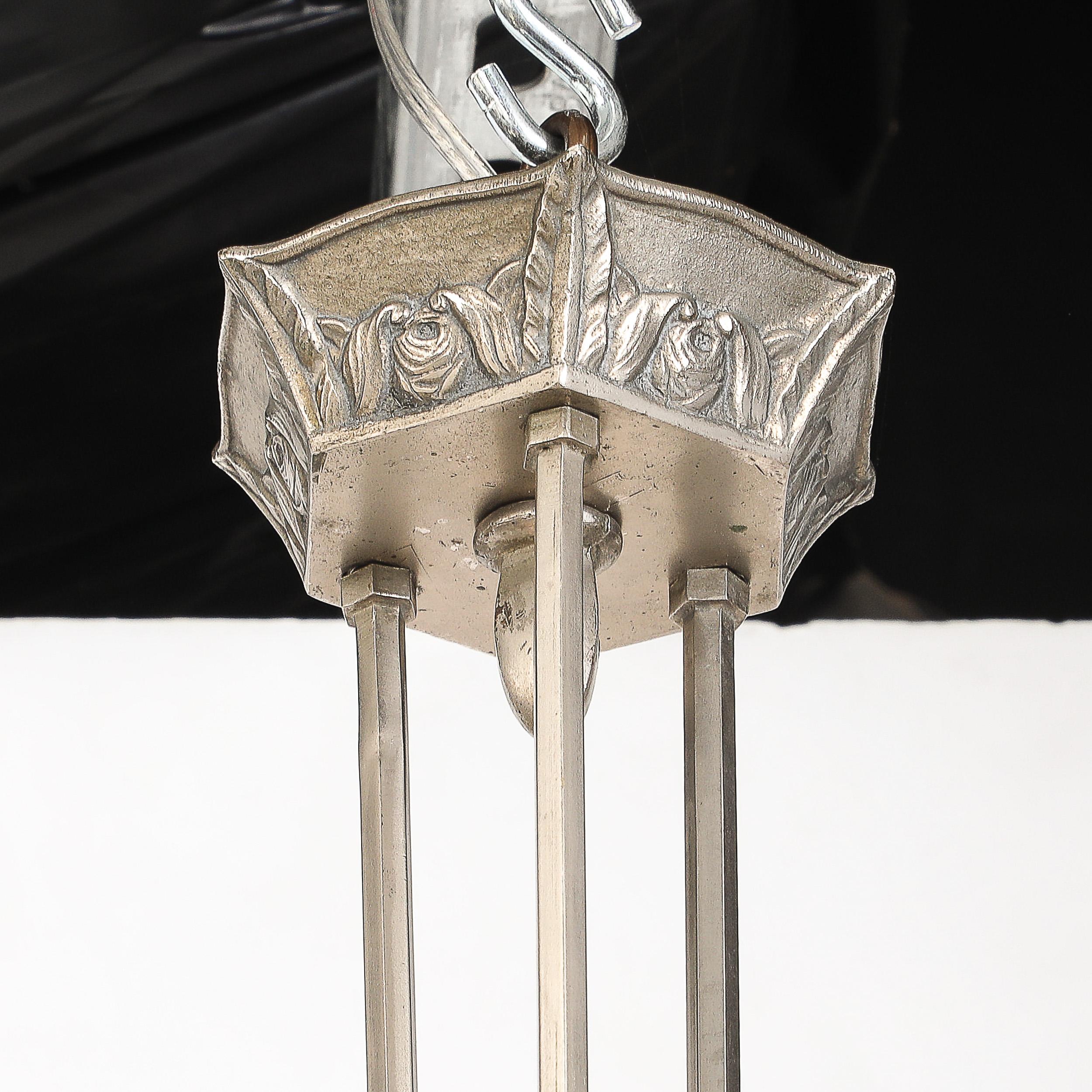 Art Deco Kubistisches Wolkenmotiv Geformtes & mattiertes Glas Anhänger signiert Muller Freres im Angebot 9