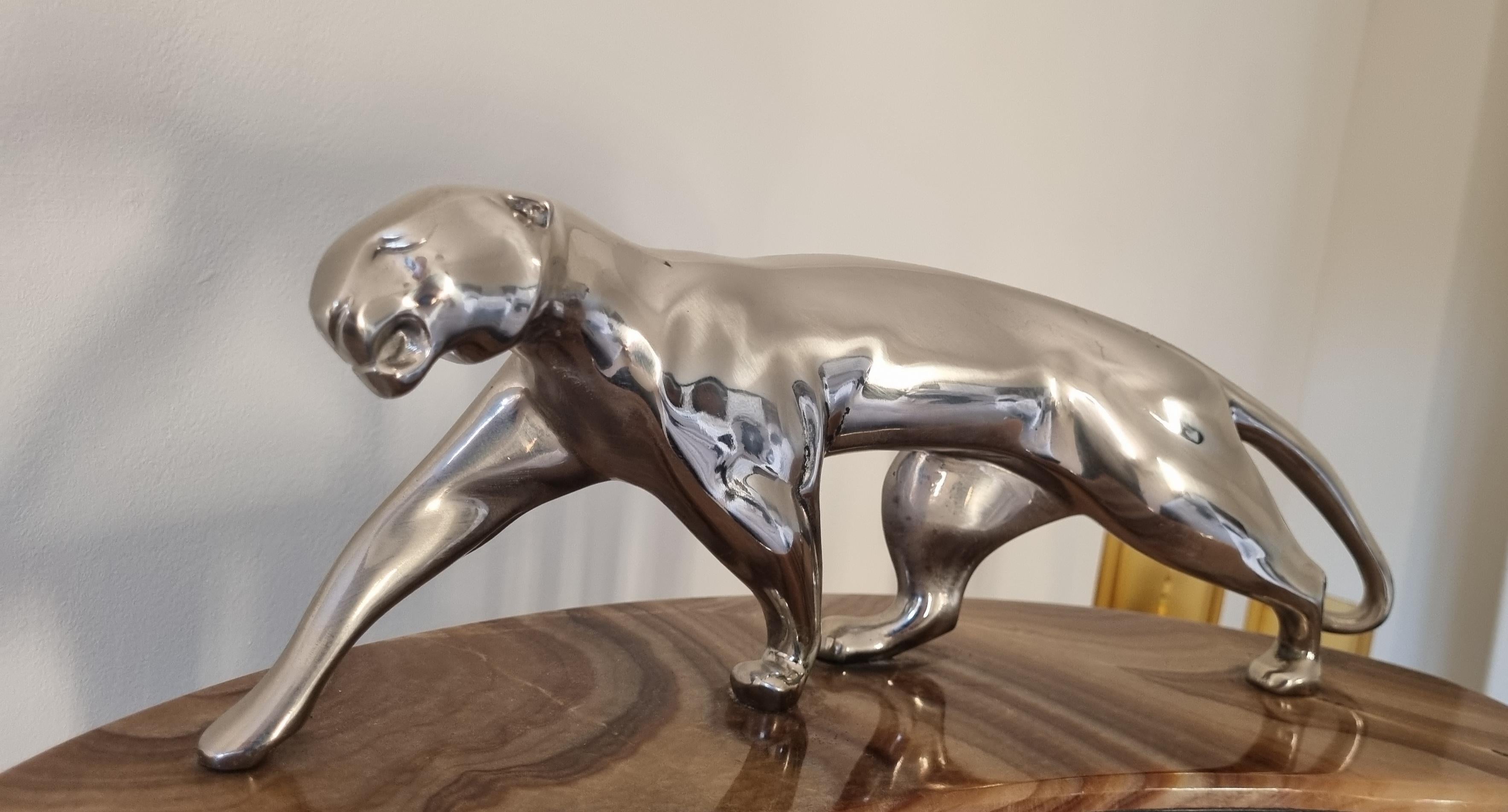 Art Deco Cubist Design Clock With Bronze Panther And Pair Of Lamps By Decoux For Sale 2