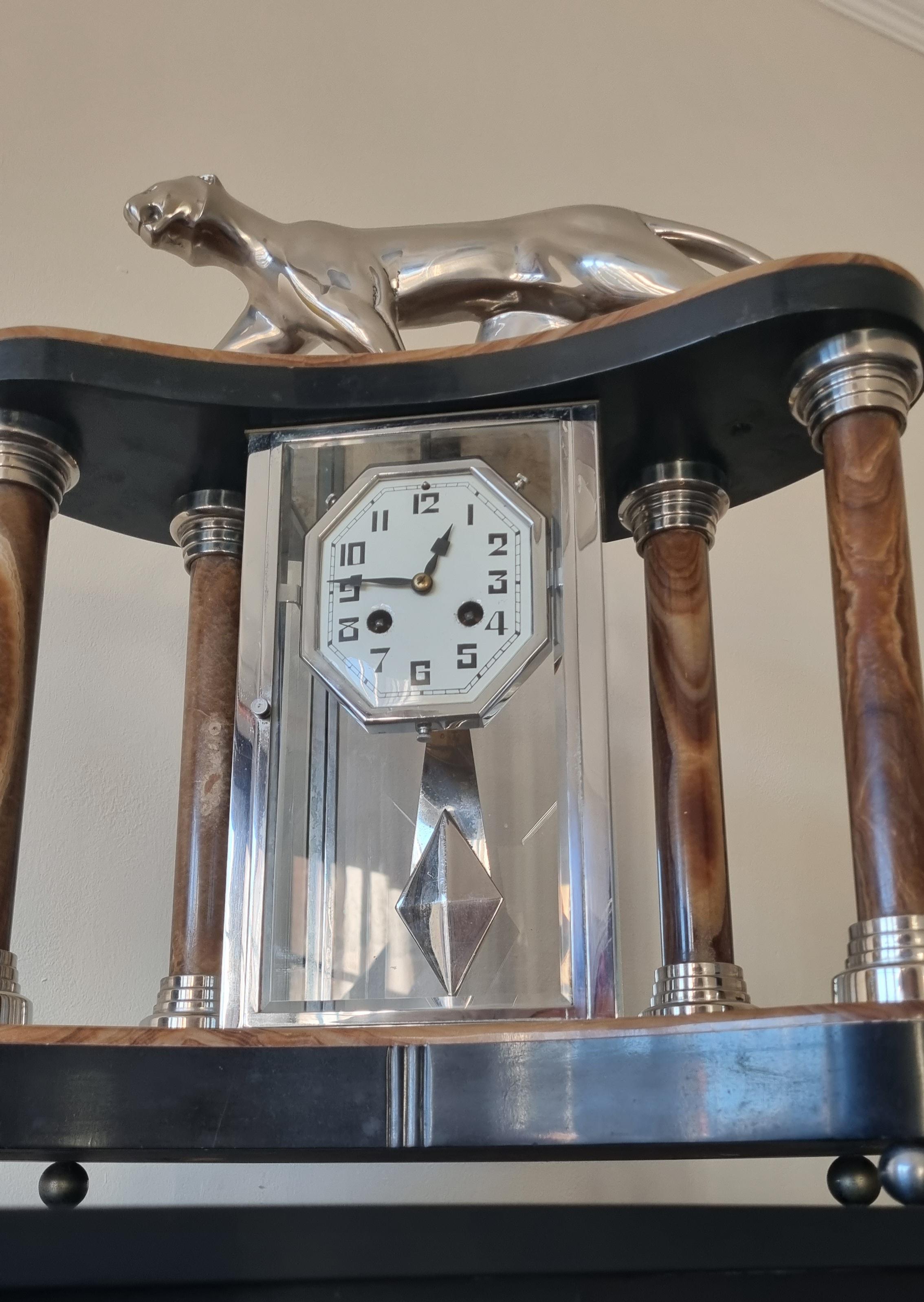 Art Deco Cubist Design Clock With Bronze Panther And Pair Of Lamps By Decoux For Sale 3