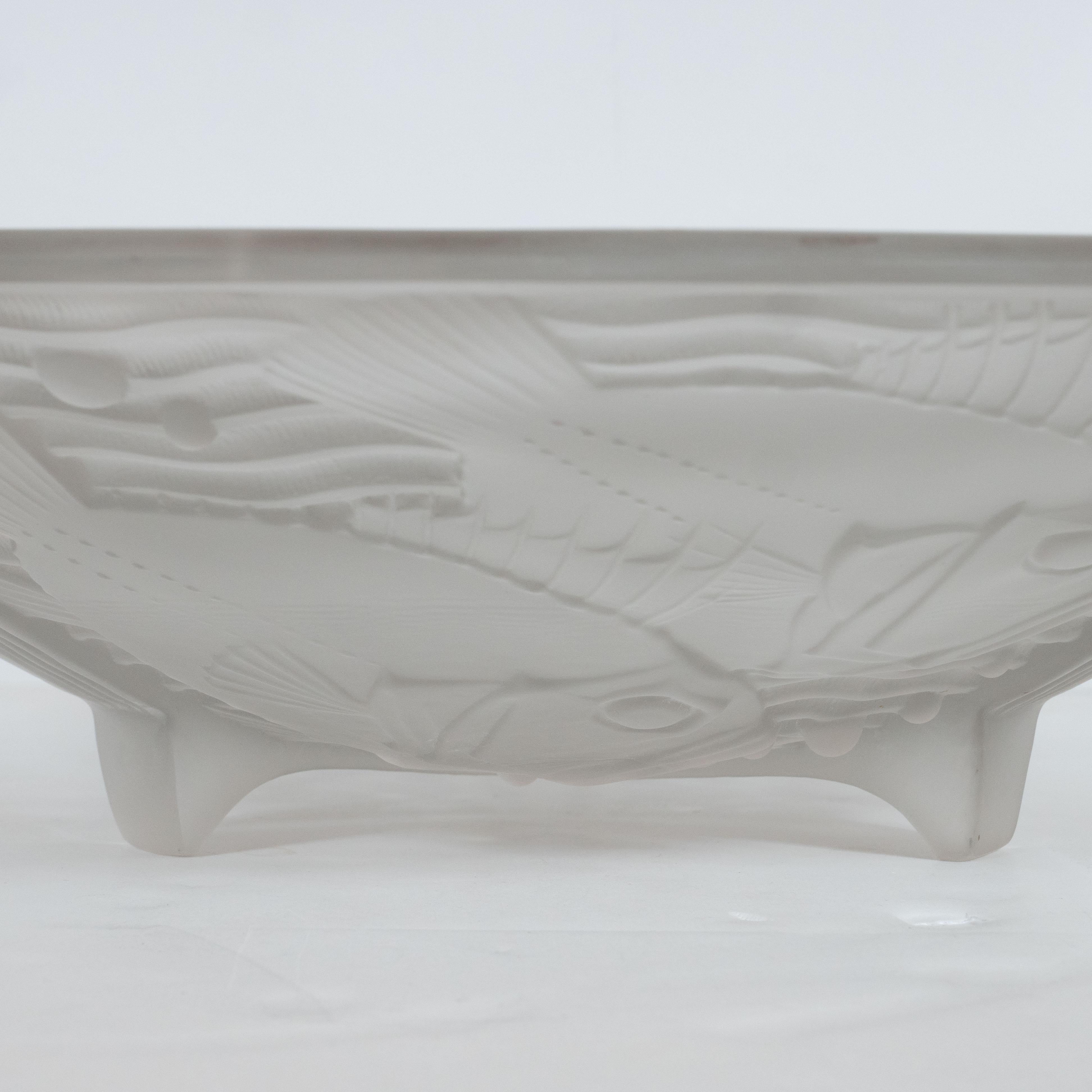 Mid-20th Century Art Deco Cubist Frosted Glass Footed Rock Fish Centerbowl Signed P. D'Avesn