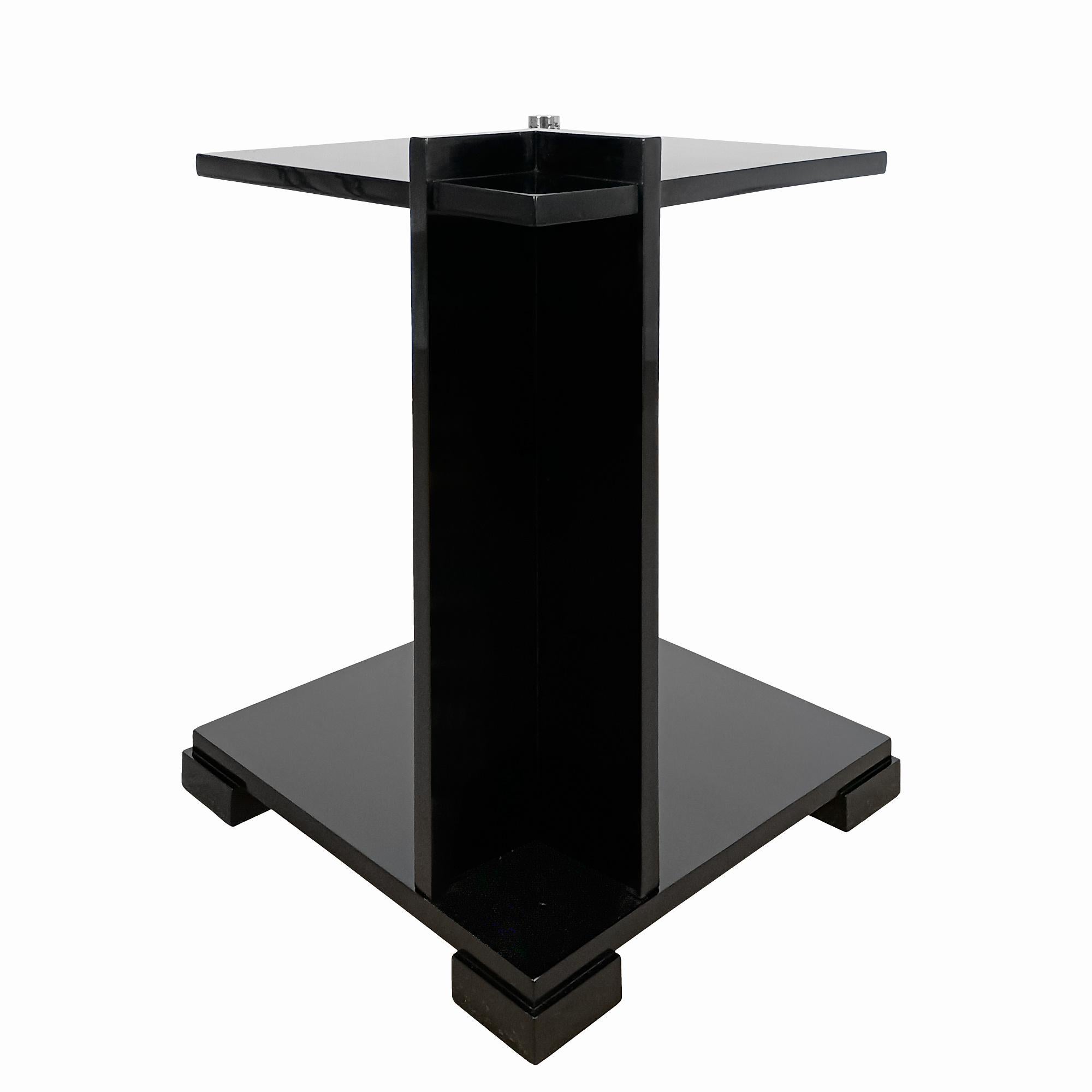 Mid-20th Century Art Deco Cubist Side Table in Blackened Mahogany – France 1930 For Sale