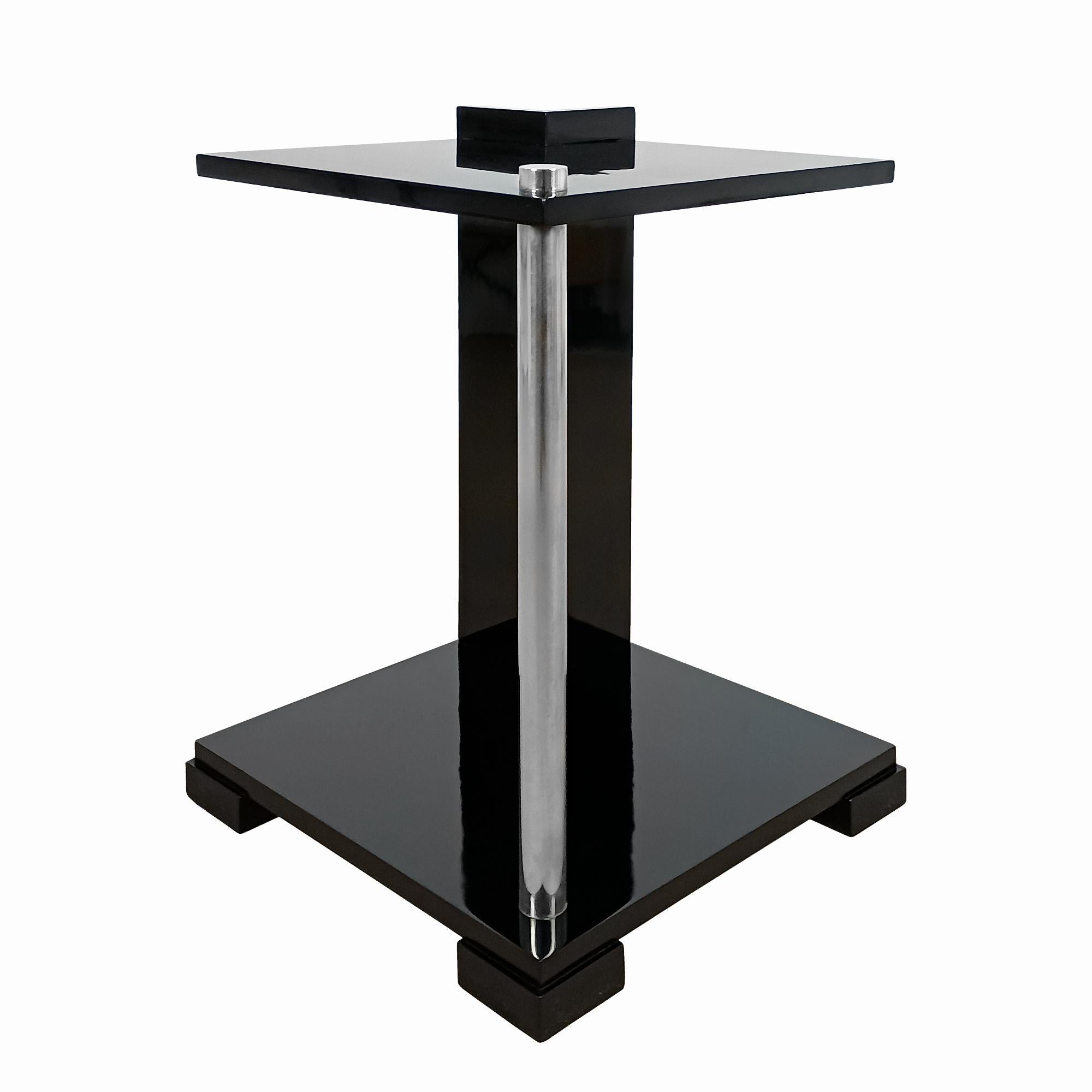 Art Deco Cubist Side Table in Blackened Mahogany – France 1930 For Sale 2