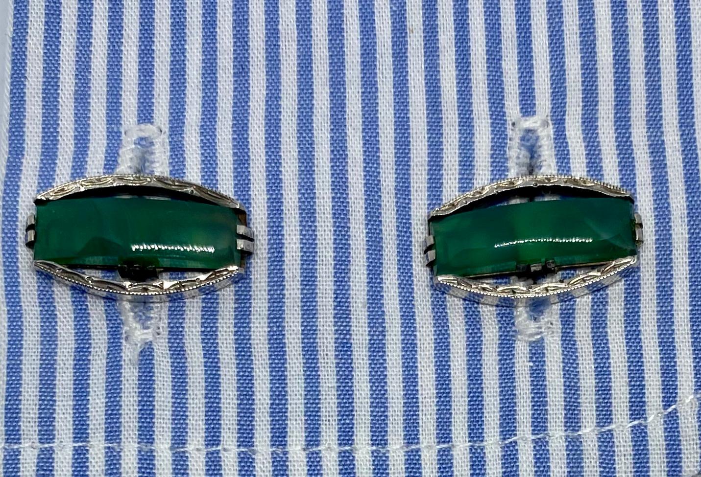Cabochon Art Deco Cufflinks in Silver with Chrysoprase For Sale