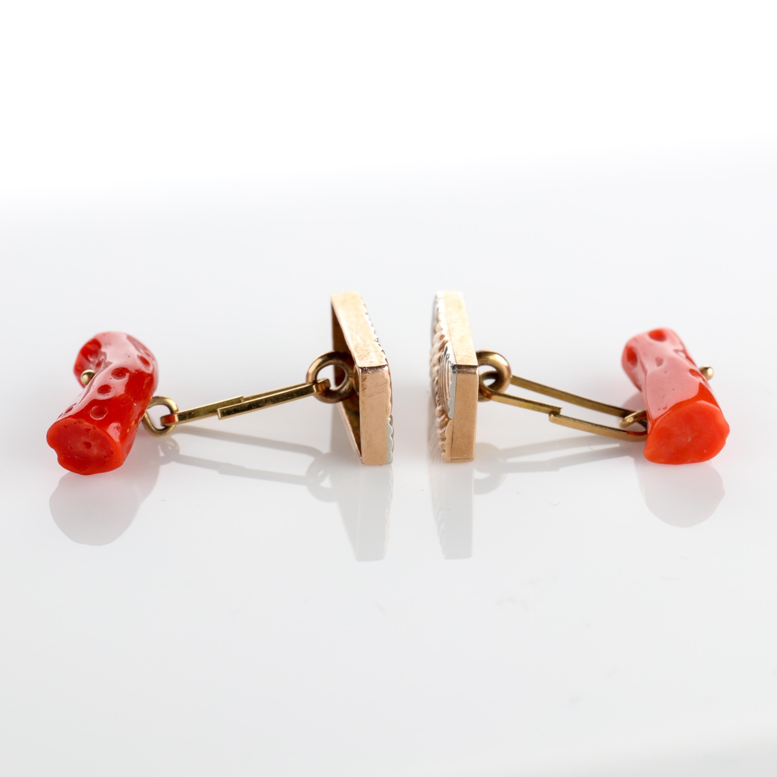 Gold & Coral Cufflinks Art Deco In Excellent Condition For Sale In Southbury, CT