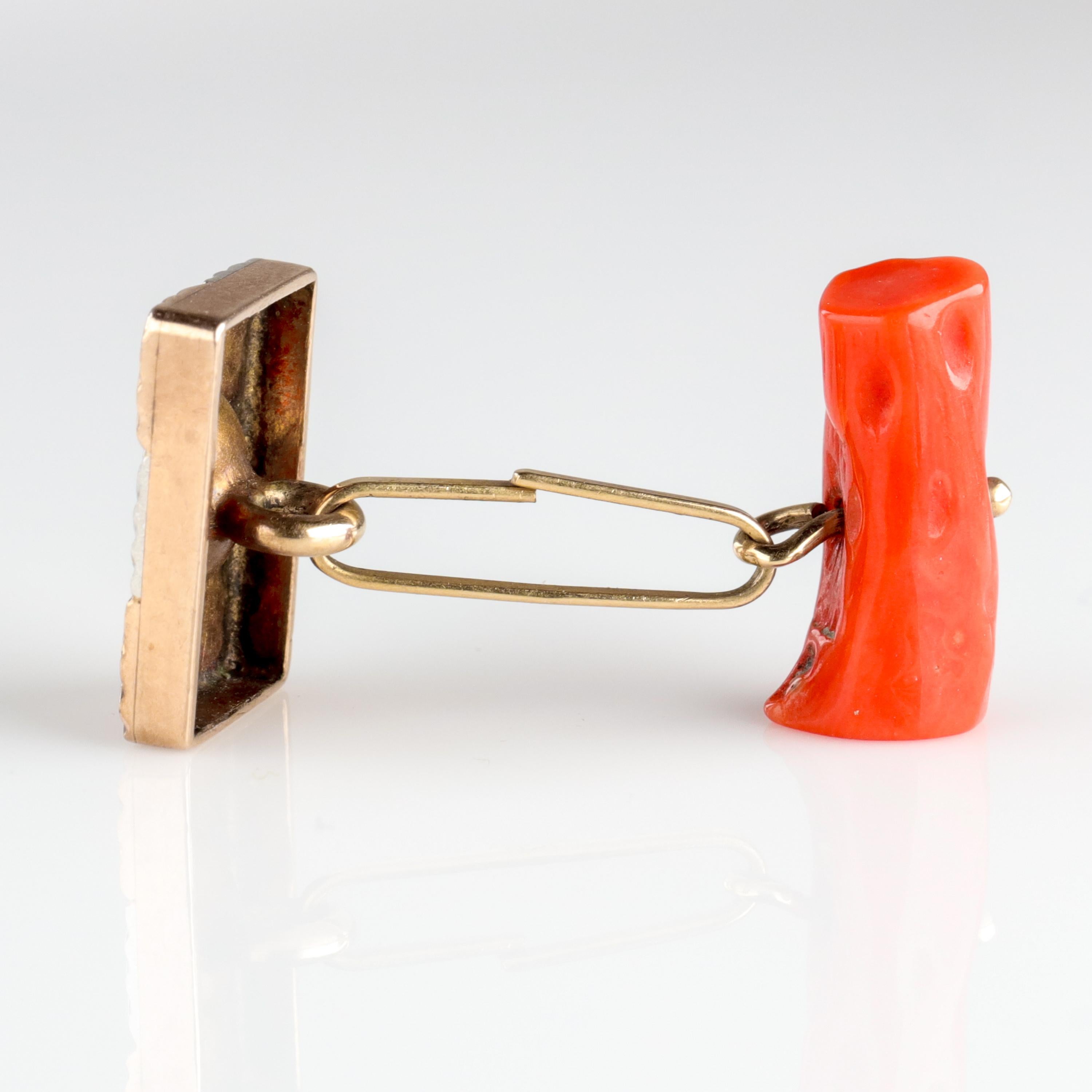 Women's or Men's Gold & Coral Cufflinks Art Deco For Sale