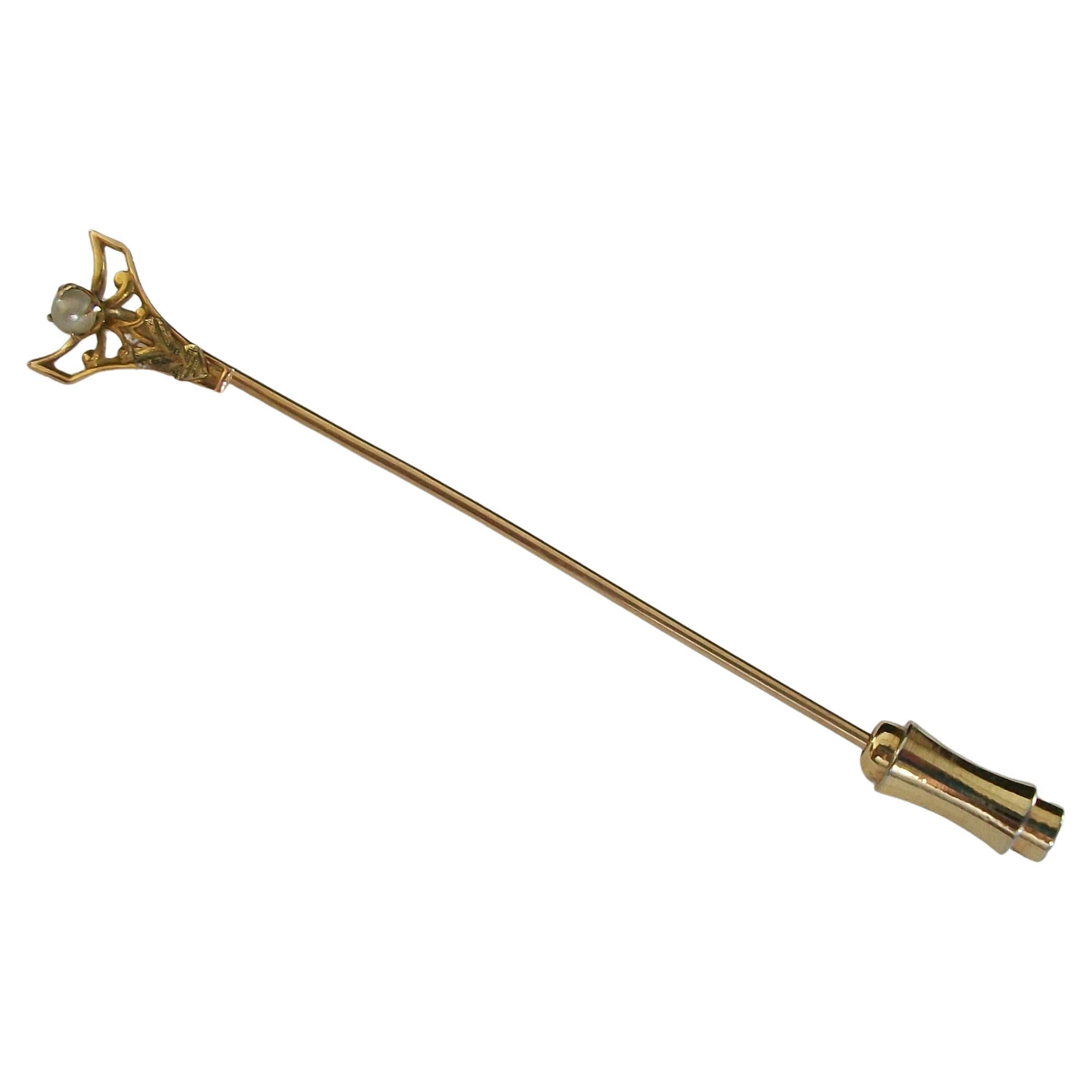Spilla a bastone in oro giallo 10K e perle coltivate Art Deco - Canada - Circa 1920