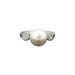 Art Deco Cultured Pearl and Diamonds Ring, Platinum, circa 1925