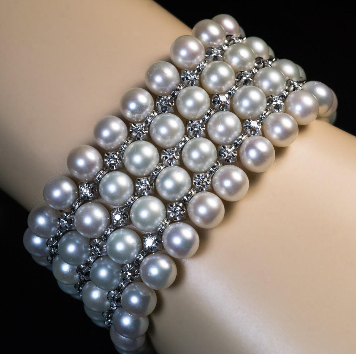 Art Deco Cultured Pearl Diamond Gold Cuff Bracelet In Excellent Condition In Chicago, IL
