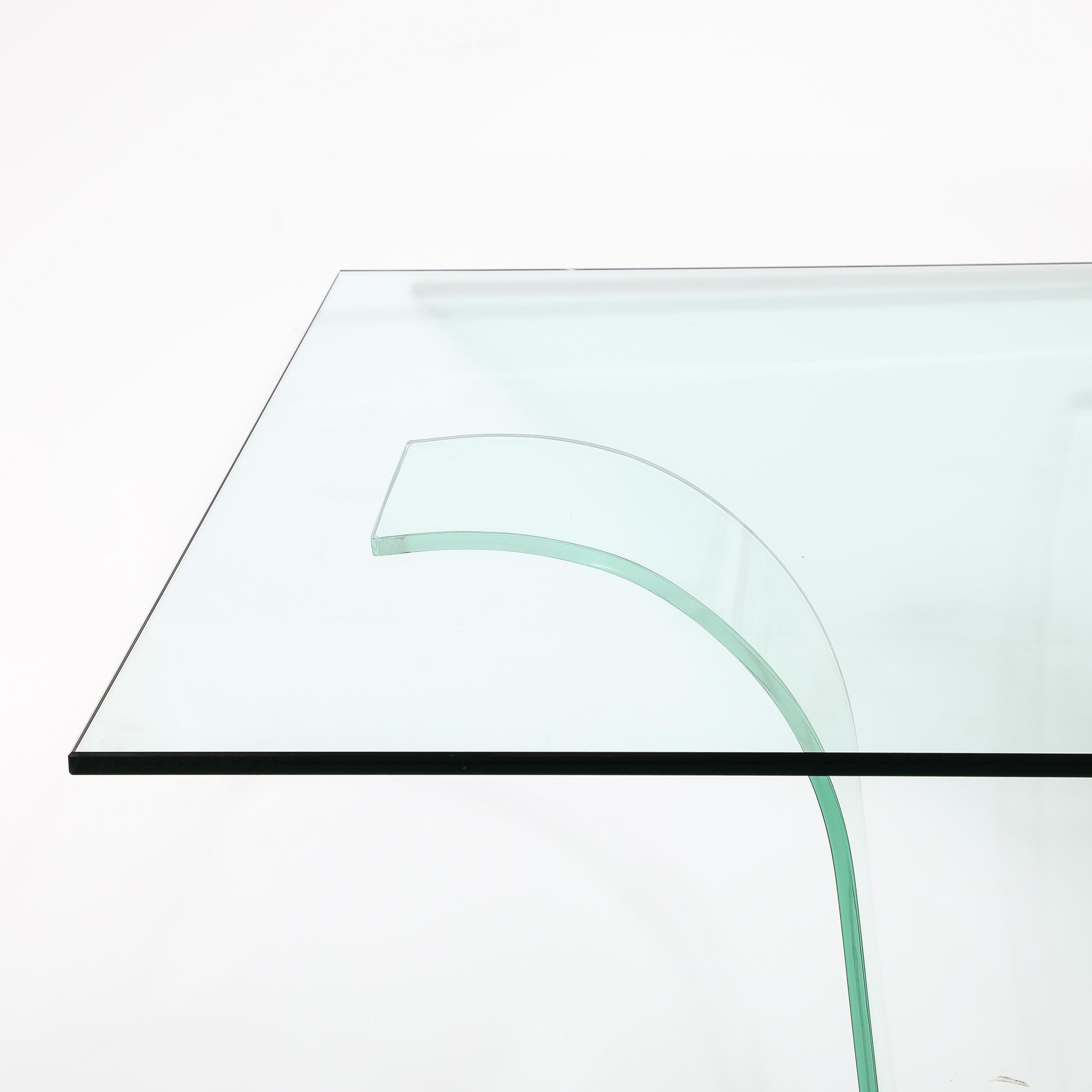 Konsolentisch aus geschwungenem Glas im Art déco-Stil mit schwarz lackiertem Sockel von Modernage (amerikanisch) im Angebot