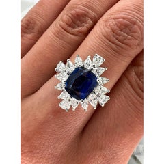Art Deco Cushion Cut 2,05 Karat Blauer Saphir Diamant Einzigartiger Platin Ring