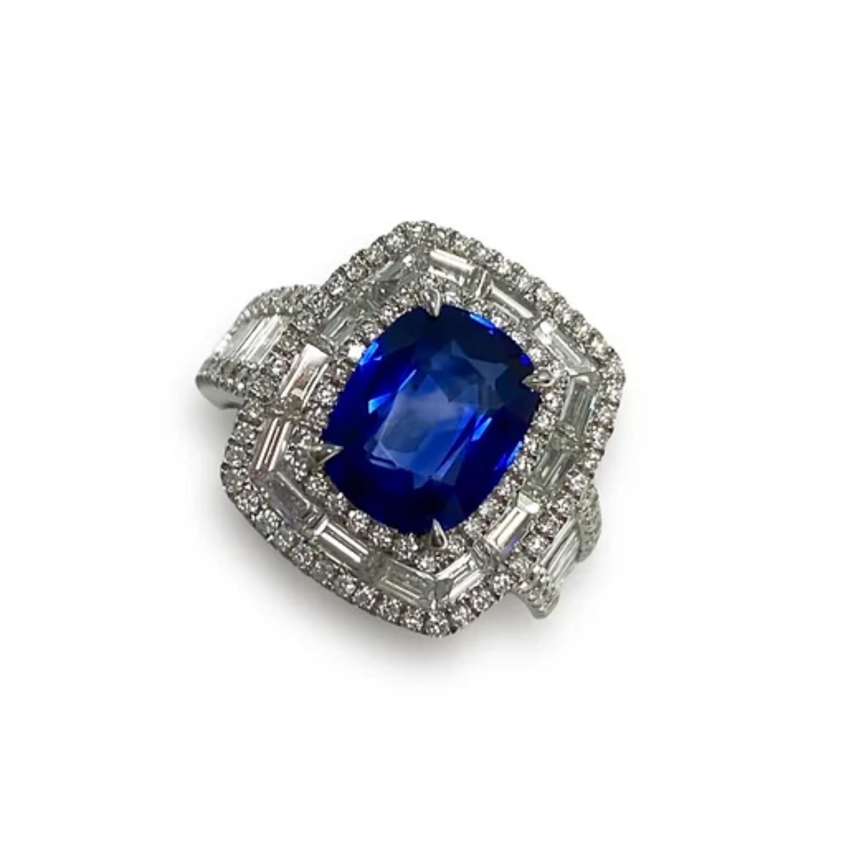 For Sale:  Antique 3 CT Natural Sapphire Diamond Engagement Band in 18K Gold, Cocktail Ring 4