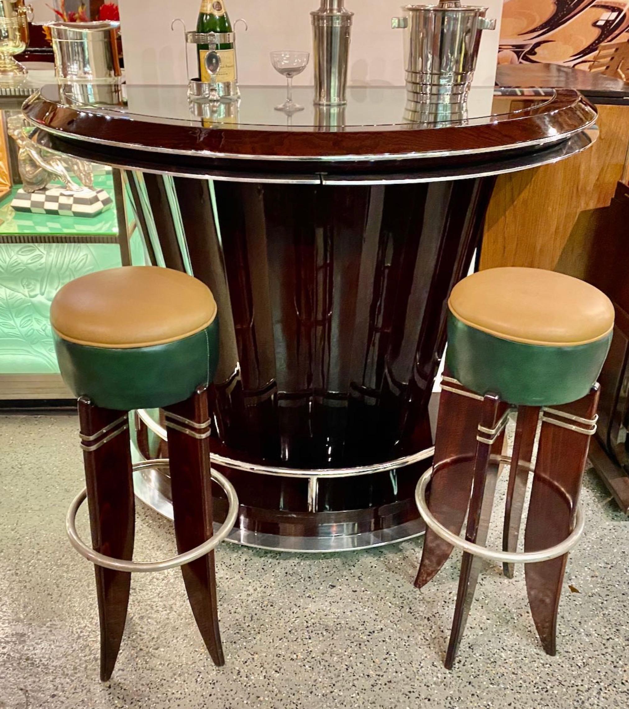 Art Deco Custom Fluted Front Stand Behind Bar with Chrome Giorgio Collection In Good Condition For Sale In Oakland, CA