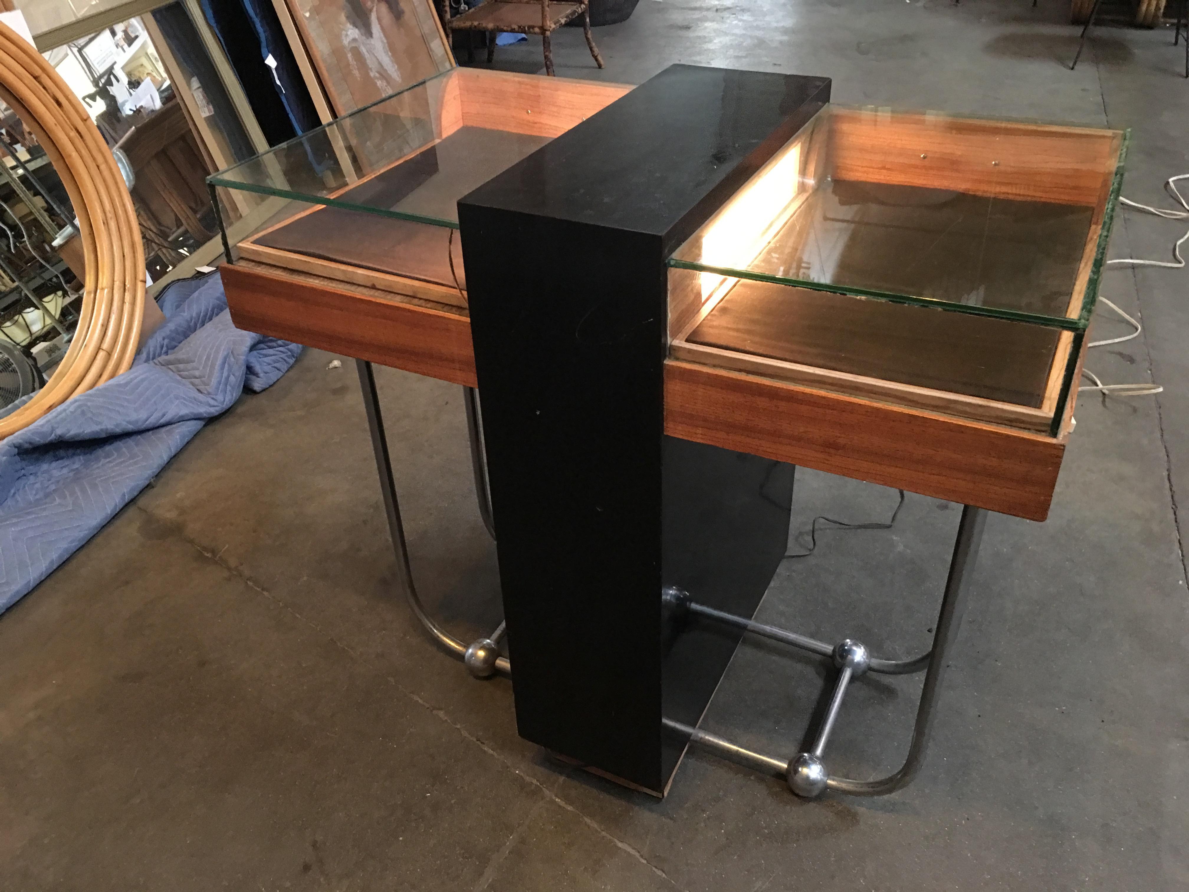 Art Deco Custom Light Up Jewellery Display Case 1