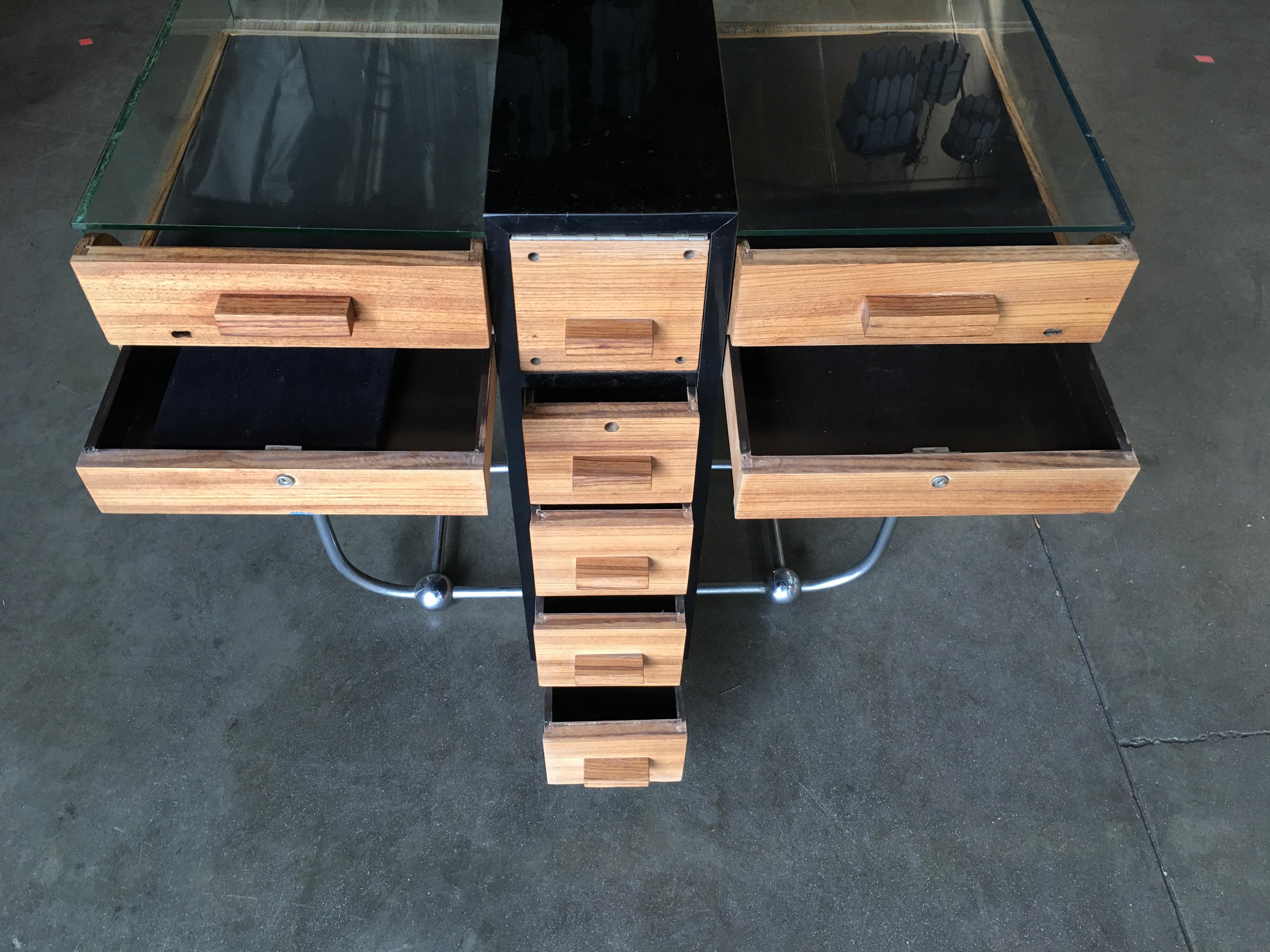 Mid-20th Century Art Deco Custom Light Up Jewellery Display Case