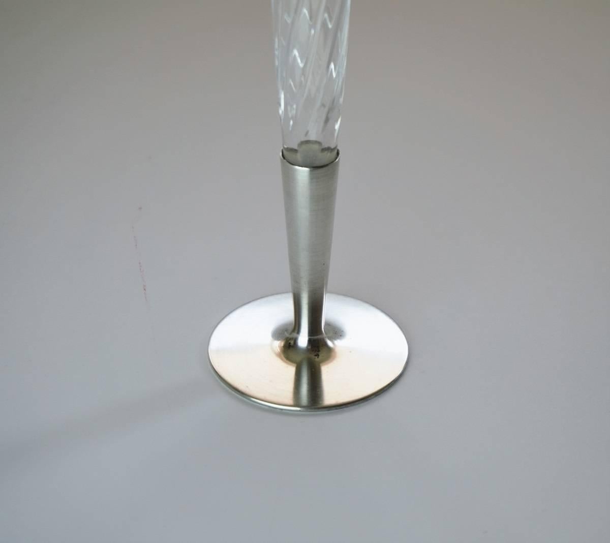 Art Deco Vase aus geschliffenem Kristall und Sterlingsilber (Portugiesisch) im Angebot